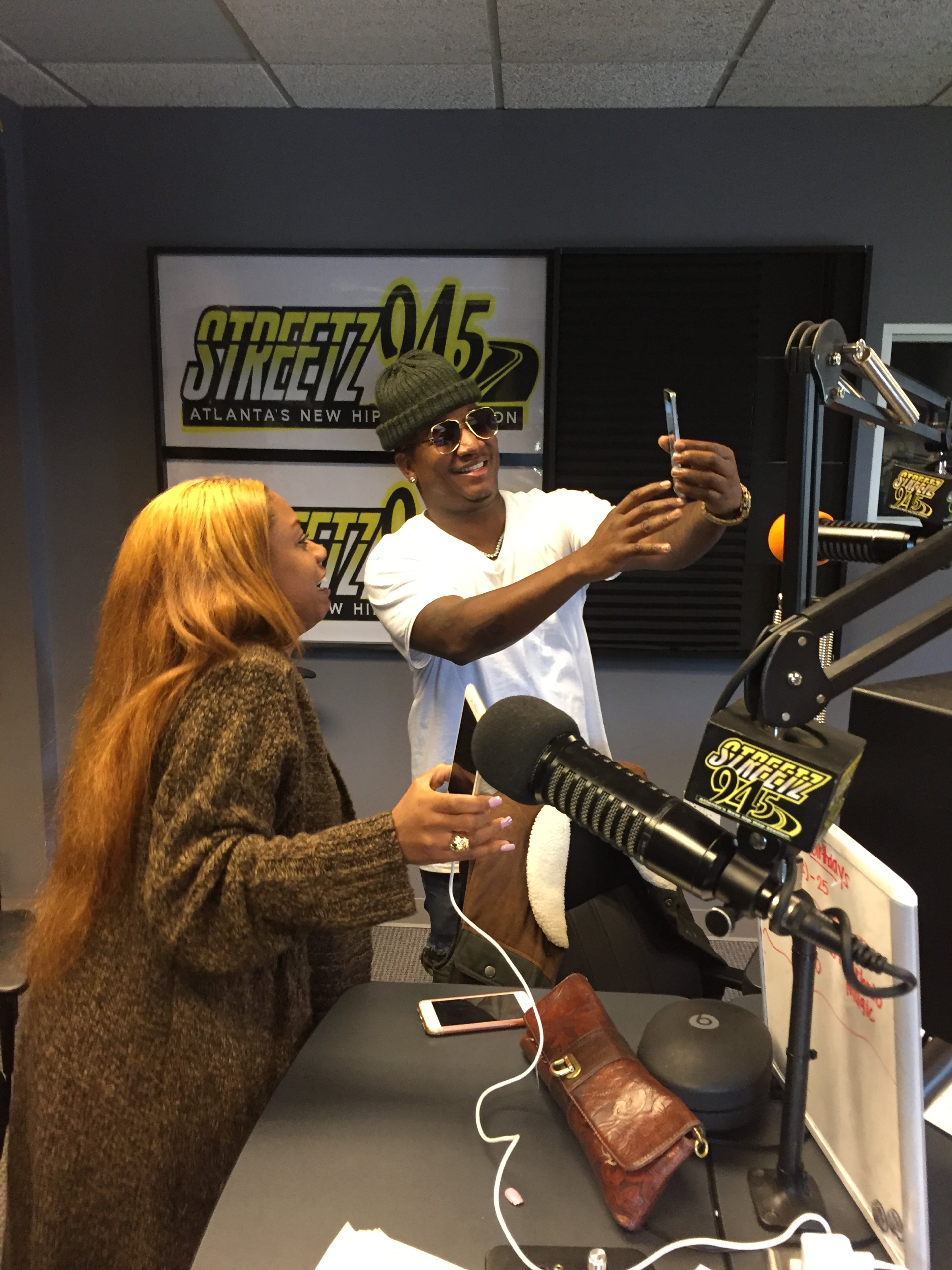 Yung Joc doing FB Live with Mo Quick on December 14, 2016. CREDIT: Rodney Ho/ rho@ajc.com