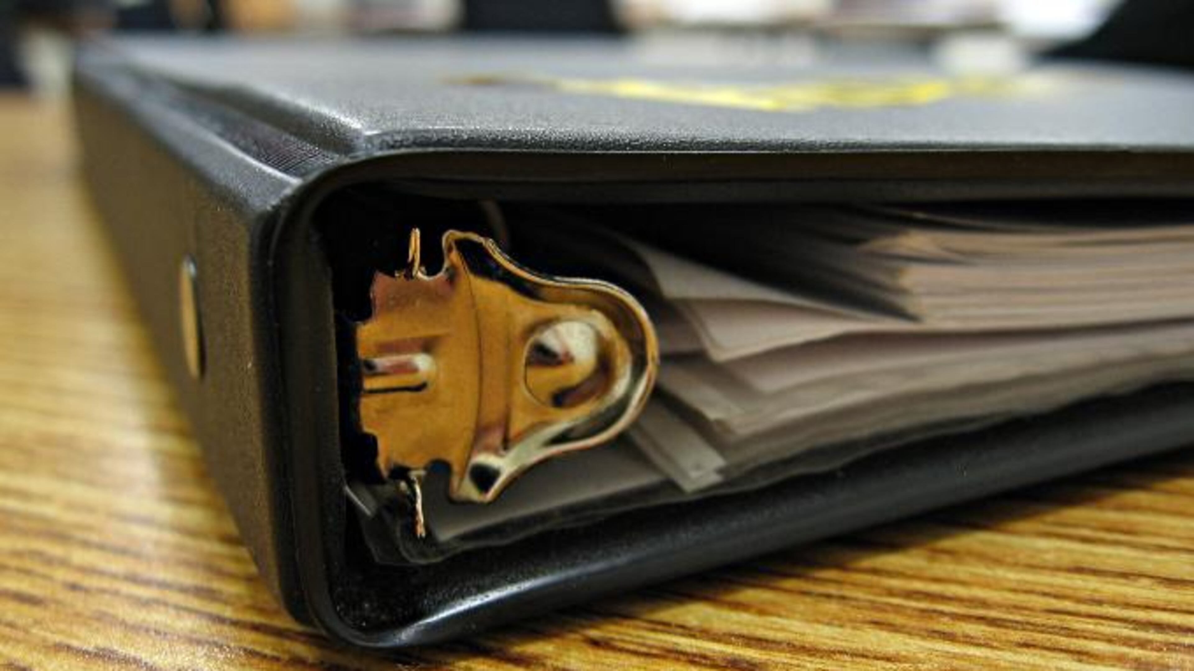 Student's binder on desk. (Photo credit: arker via Morguefile.com)
