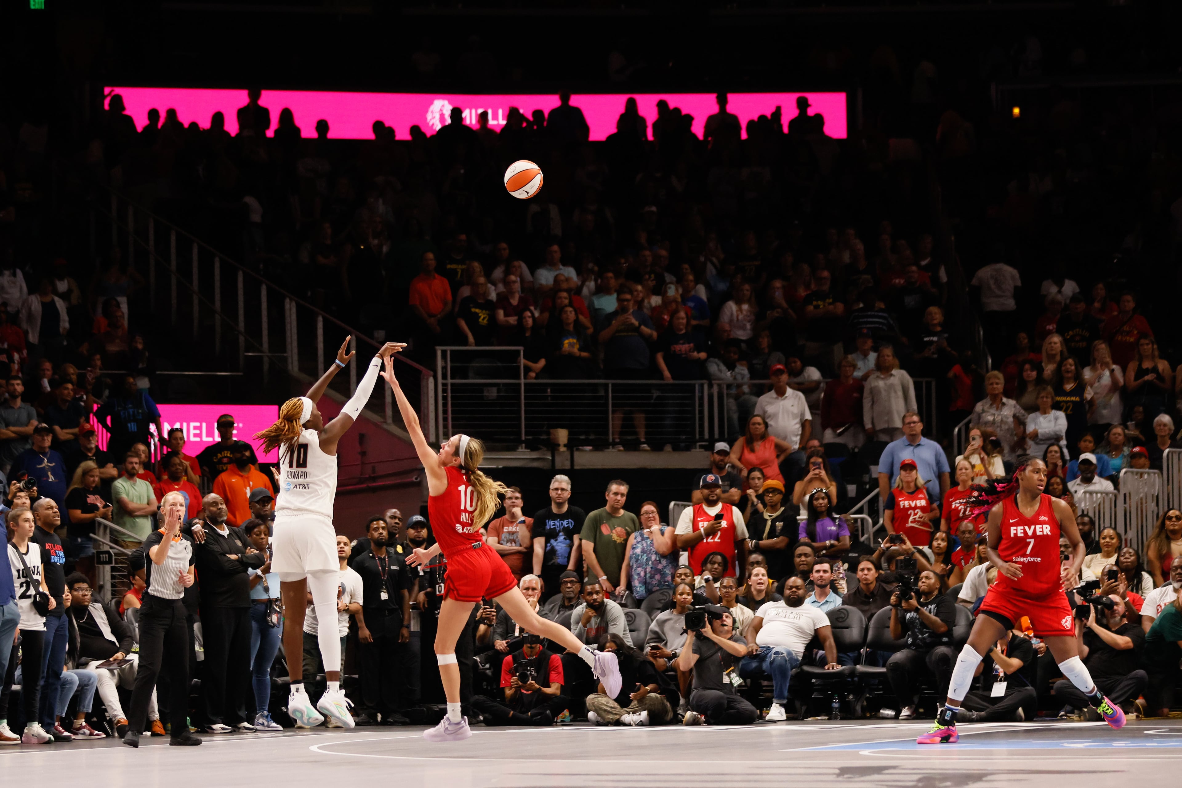 Atlanta Dream guard Rhyne Howard (10) unsuccessfully attempts a tree pointer in the last seconds of the game against the Indiana Fever in the second half at State Farm Arena, Monday, August 26, 2024, in Atlanta. Atlanta Dream lost 84-79.
(Miguel Martinez / AJC)
