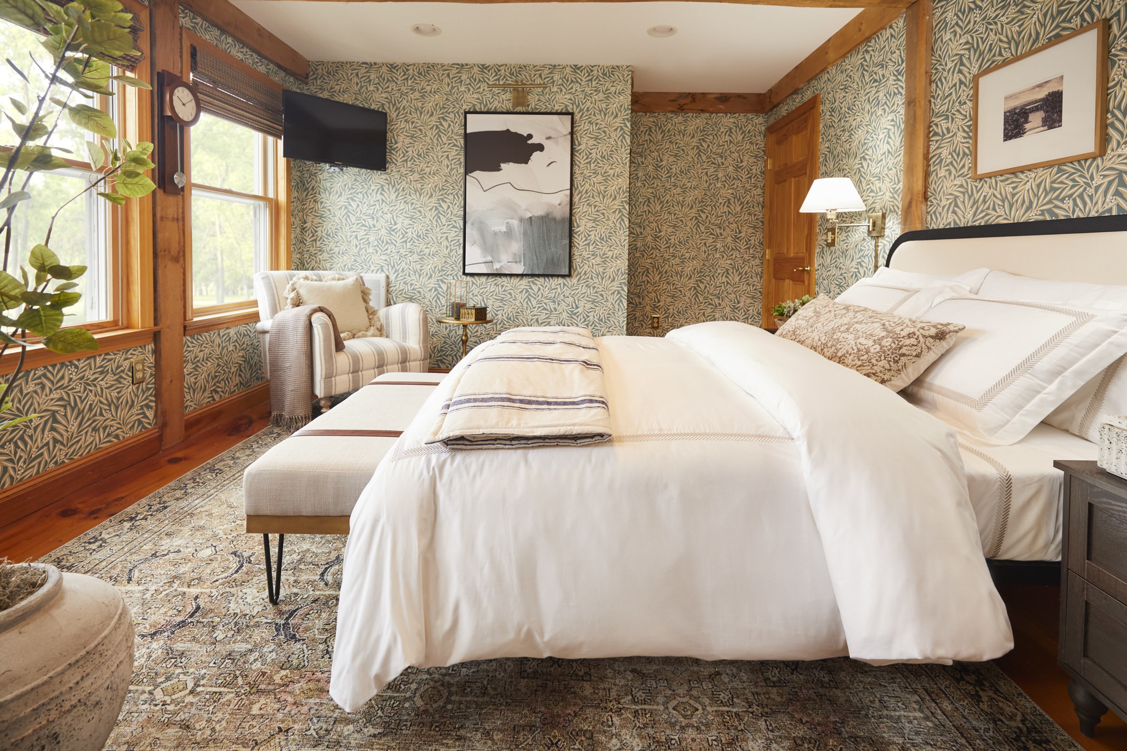 The Home Depot and Vrbo Present Berkshires Home Makeover