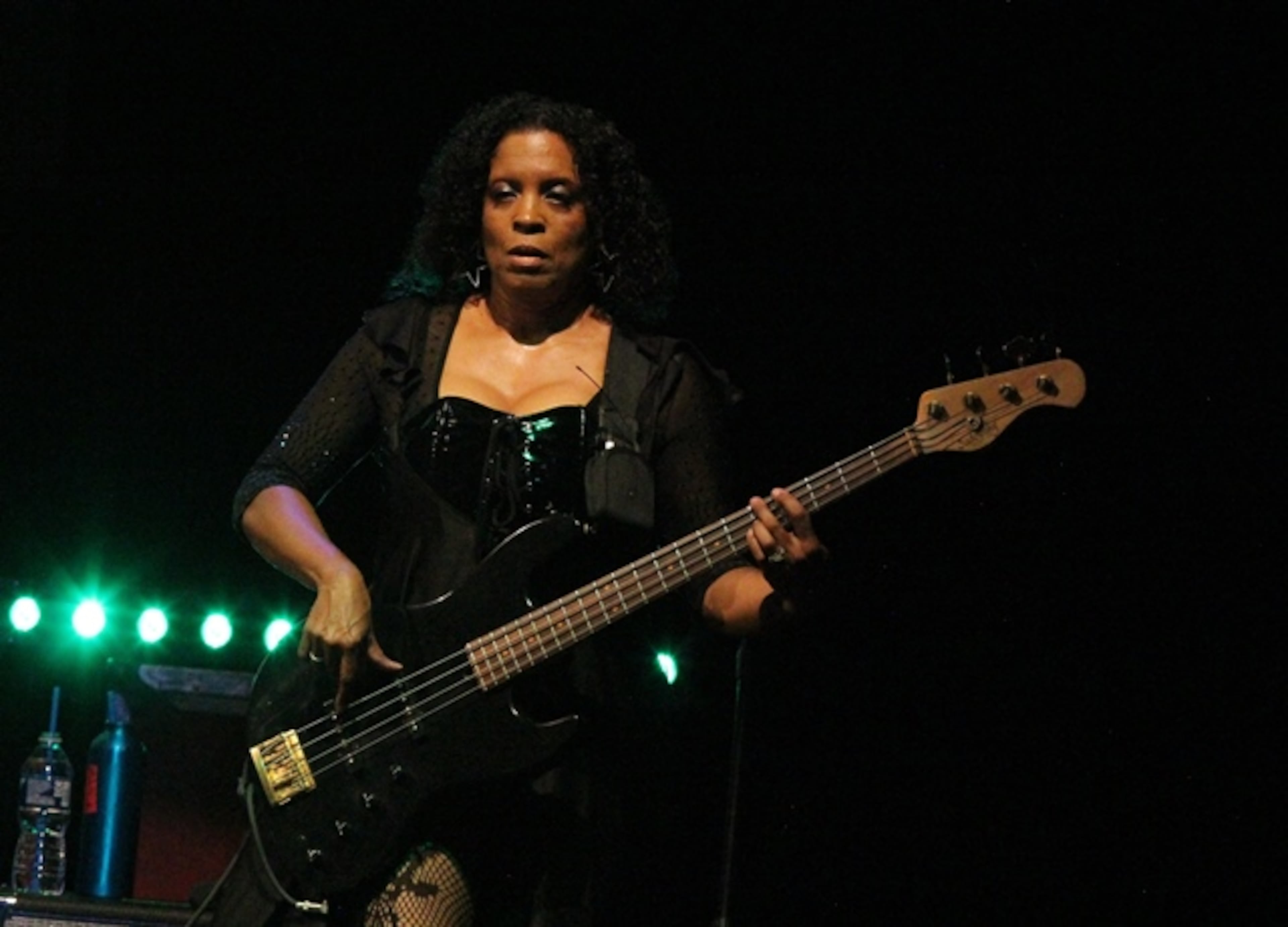 Tracy Wormworth of The B-52s performs with the band at Cadence Bank Amphitheatre at Chastain Park on Sept. 7, 2019. Photo: Melissa Ruggieri/Atlanta Journal Constitution