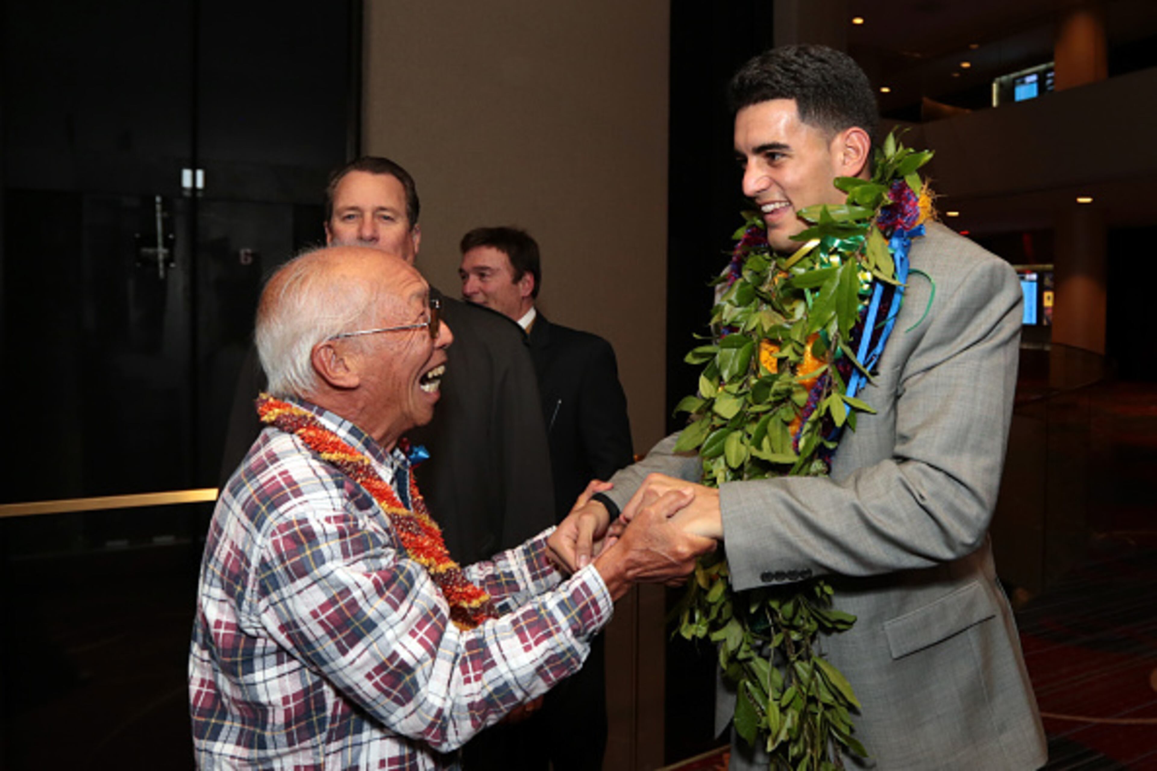 NEW YORK, NY - DECEMBER 13: Marcus Mariota, quarterback for the University of Oregon Ducks, talks with fans after being named the 80th Heisman Memorial Trophy Award winner during the 2014 Heisman Trophy Presentation at the Best Buy Theater on December 13, 2014 in New York City. NOTE TO USER: Photographer approval needed for all Commercial License requests. (Photo by Kelly Kline/Getty Images for The Heisman)