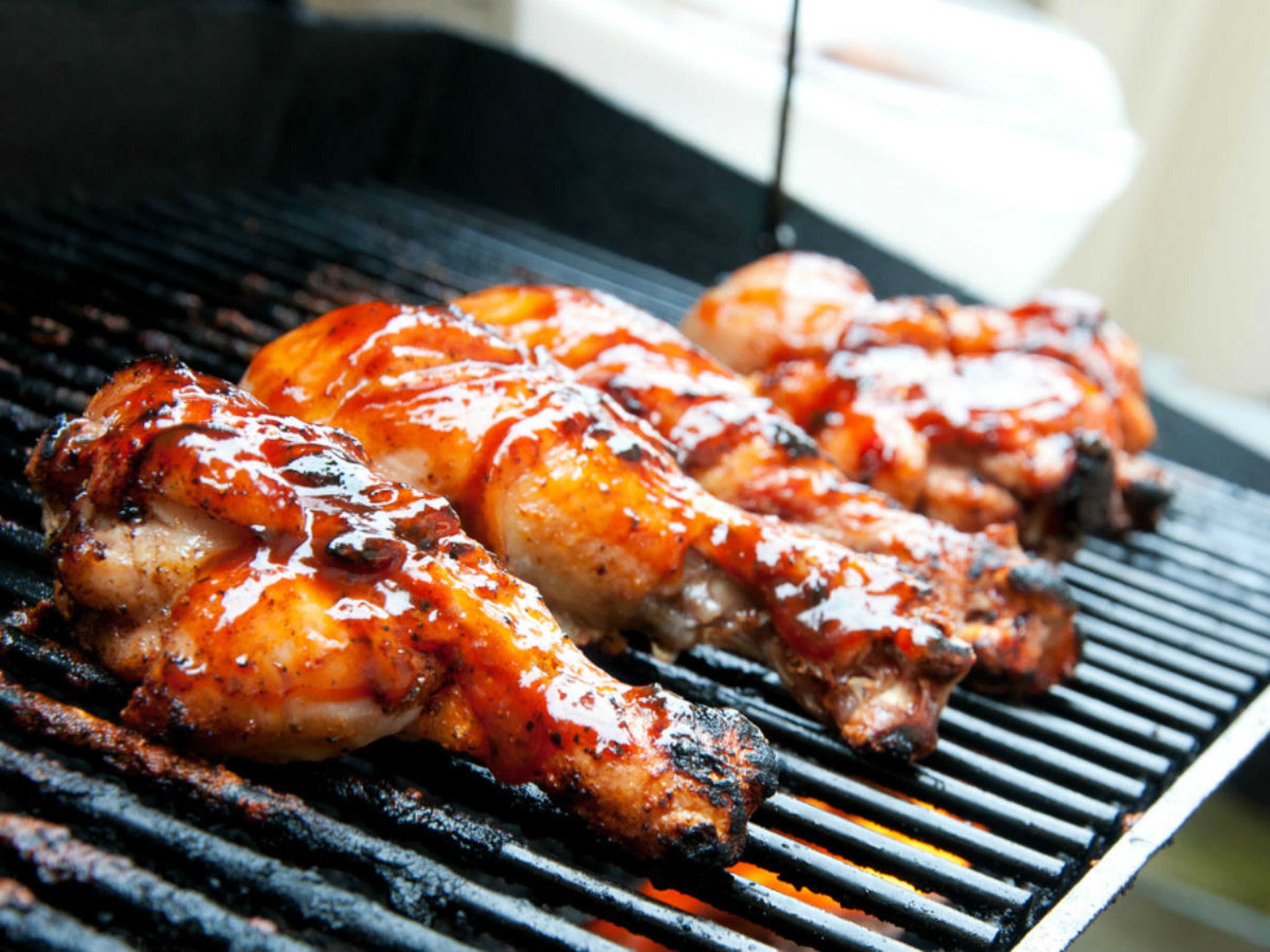 Jan Greeff of Columbus completed the longest barbecue marathon in 2014. Within 80 hours, he grilled 1,000 hot dogs, 200 pieces of corn, 104 pieces of chicken, 558 hamburgers and 526 sausages.