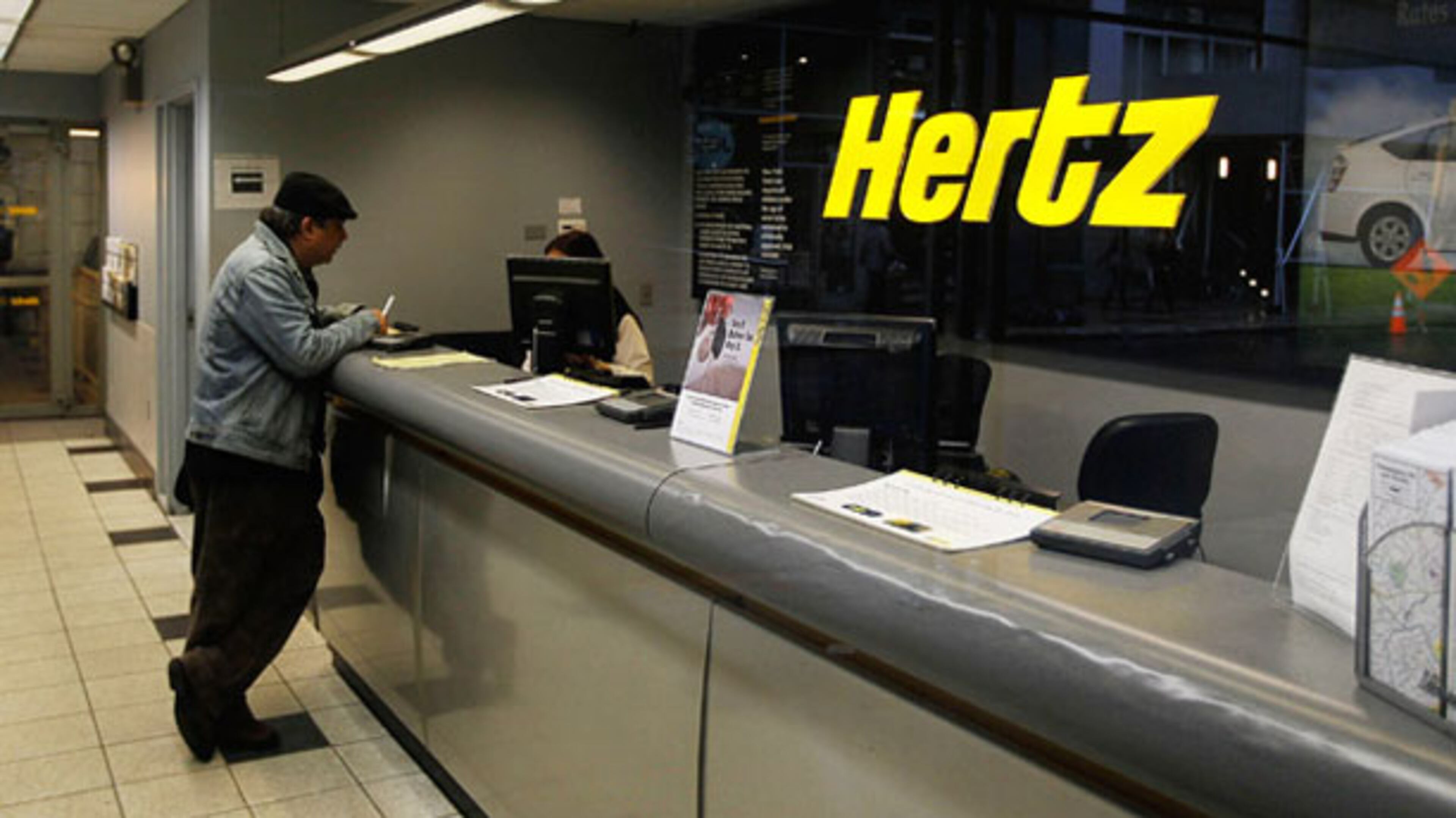 Hertz: Score 776; rating 3