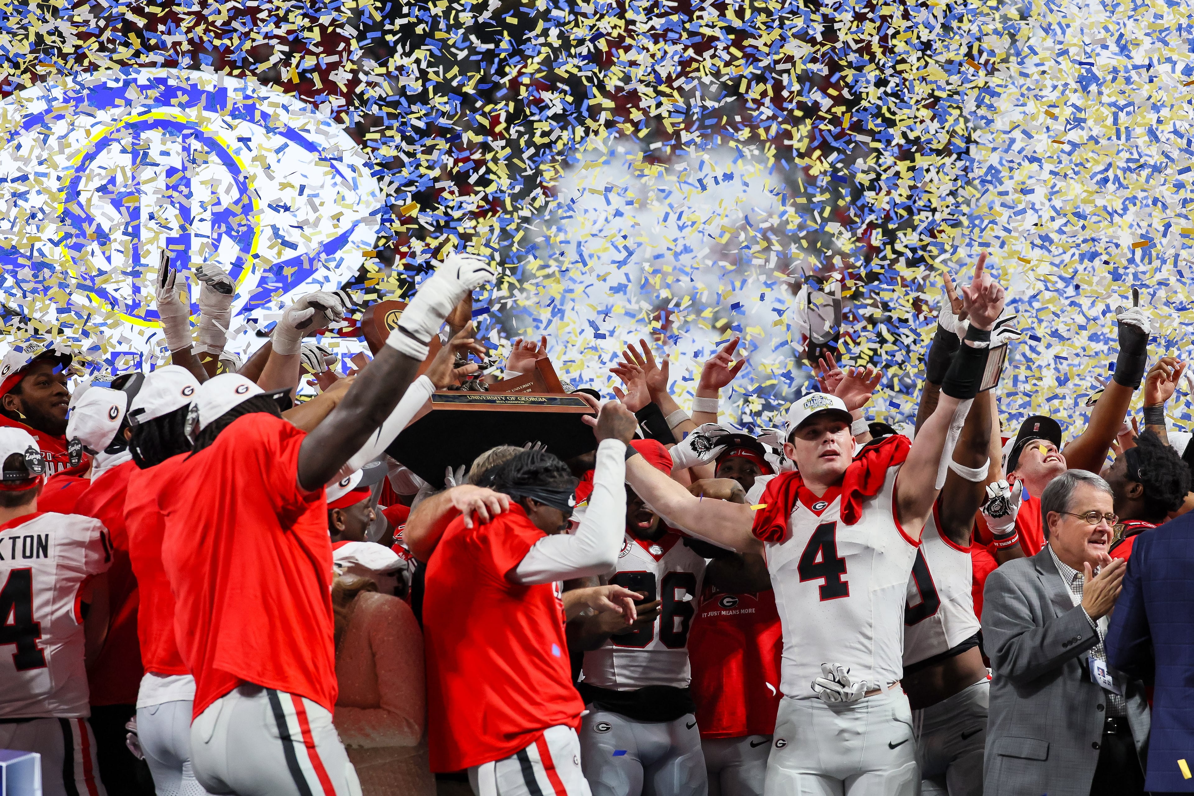 Georgia tight end Oscar Delp (4) celebrates a 28-7 victory over Alabama in the SEC Championship game at Mercedes-Benz Stadium, Saturday, Dec. 6, 2025, in Atlanta. (Jason Getz / AJC)