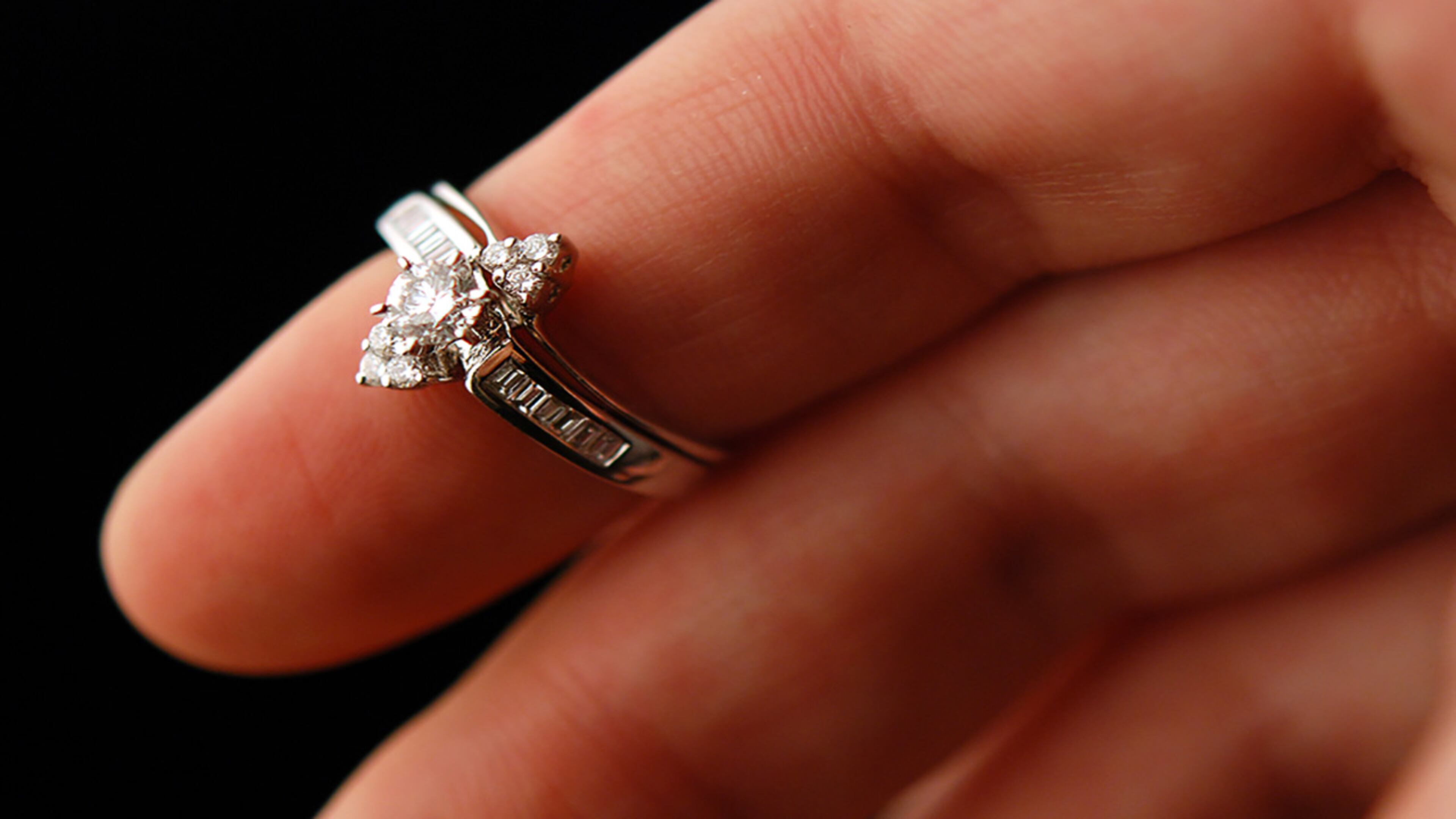 File photo of an engagement ring (Flickr/uak_rock)