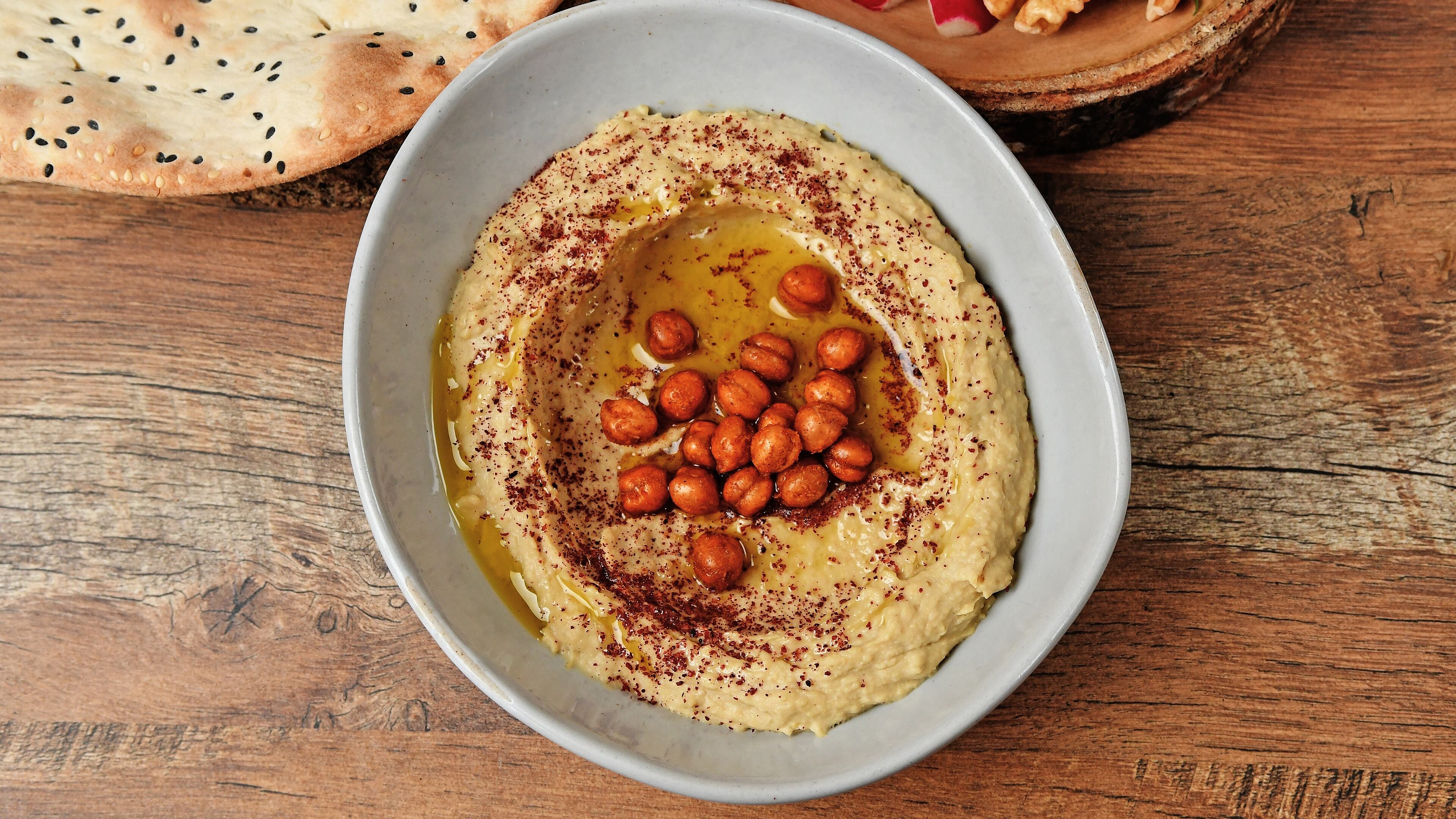 Delbar’s Hummus. (Chris Hunt for The Atlanta Journal-Constitution)