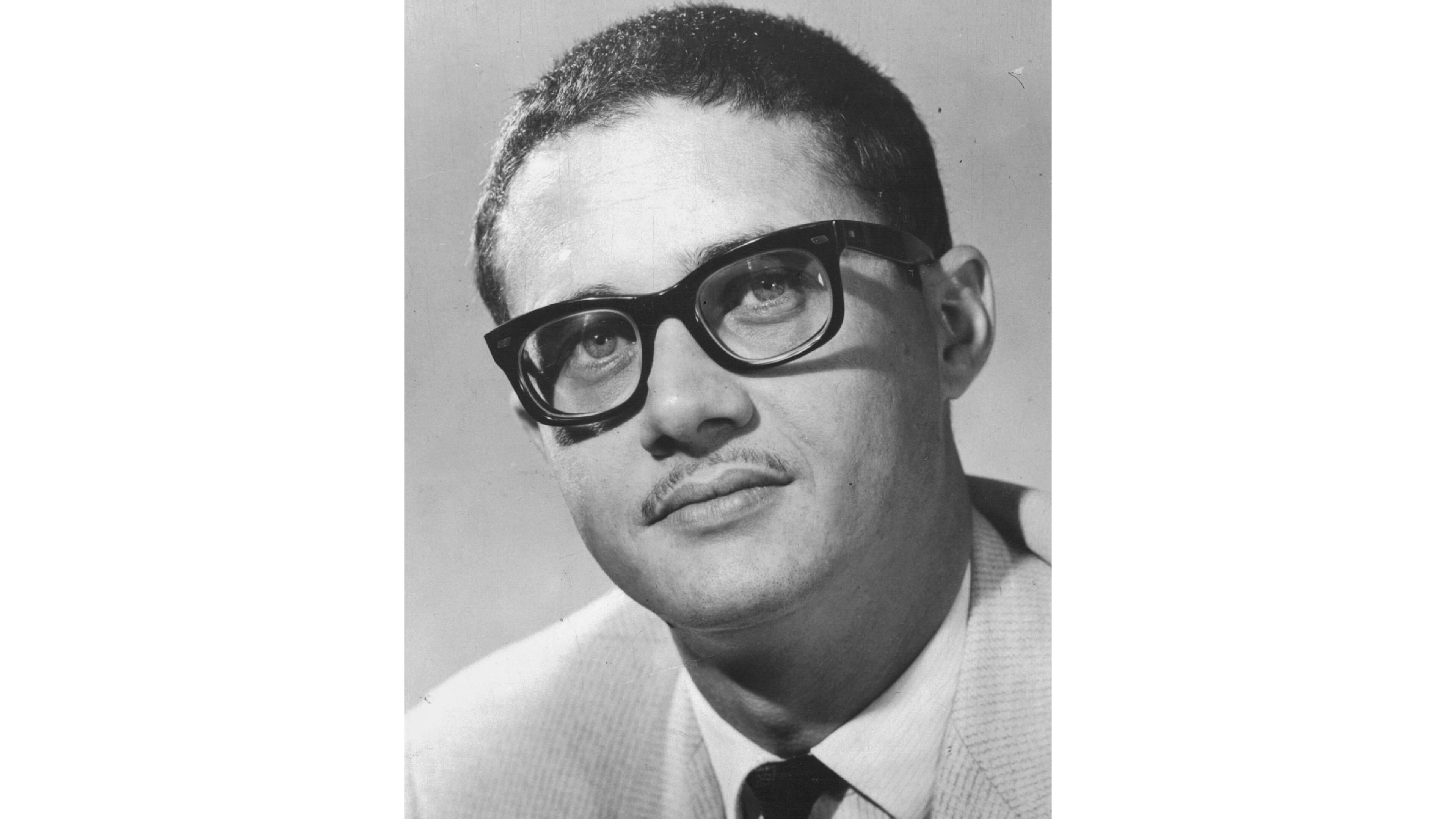 This 1964 photo shows political cartoonist Pat Oliphant. (The Denver Post via AP)