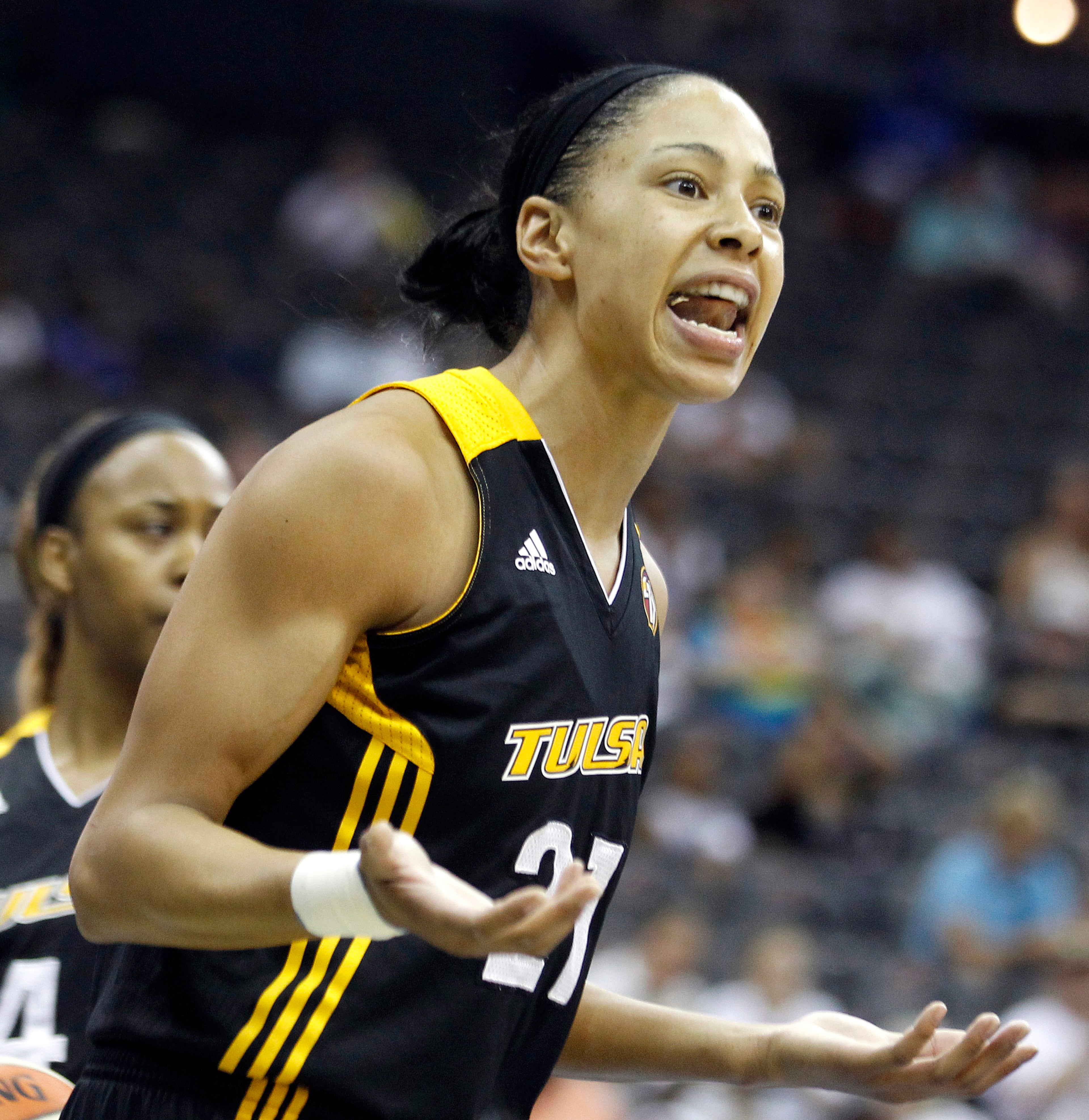 Jennifer Lacy who described herself as Holdsclaw’s former girlfriend, told police she was working out at a church on Ponce de Leon Avenue on Tuesday when Holdsclaw approached her and said she wanted to put some items in Lacy’s car.