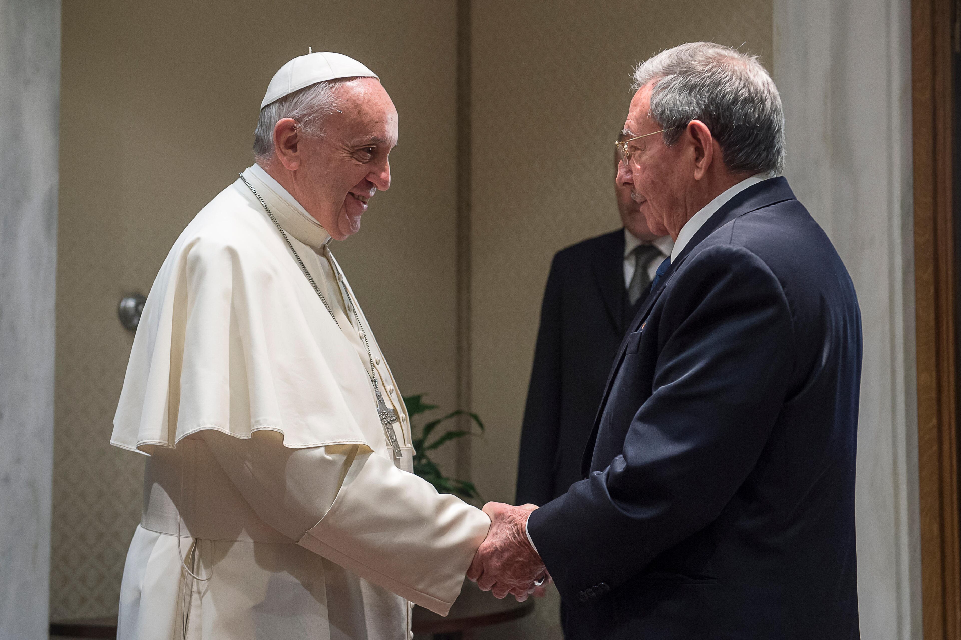 Pope Francis meets Cuban President Raul Castro during a private audience at the Vatican on May 10, 2015.