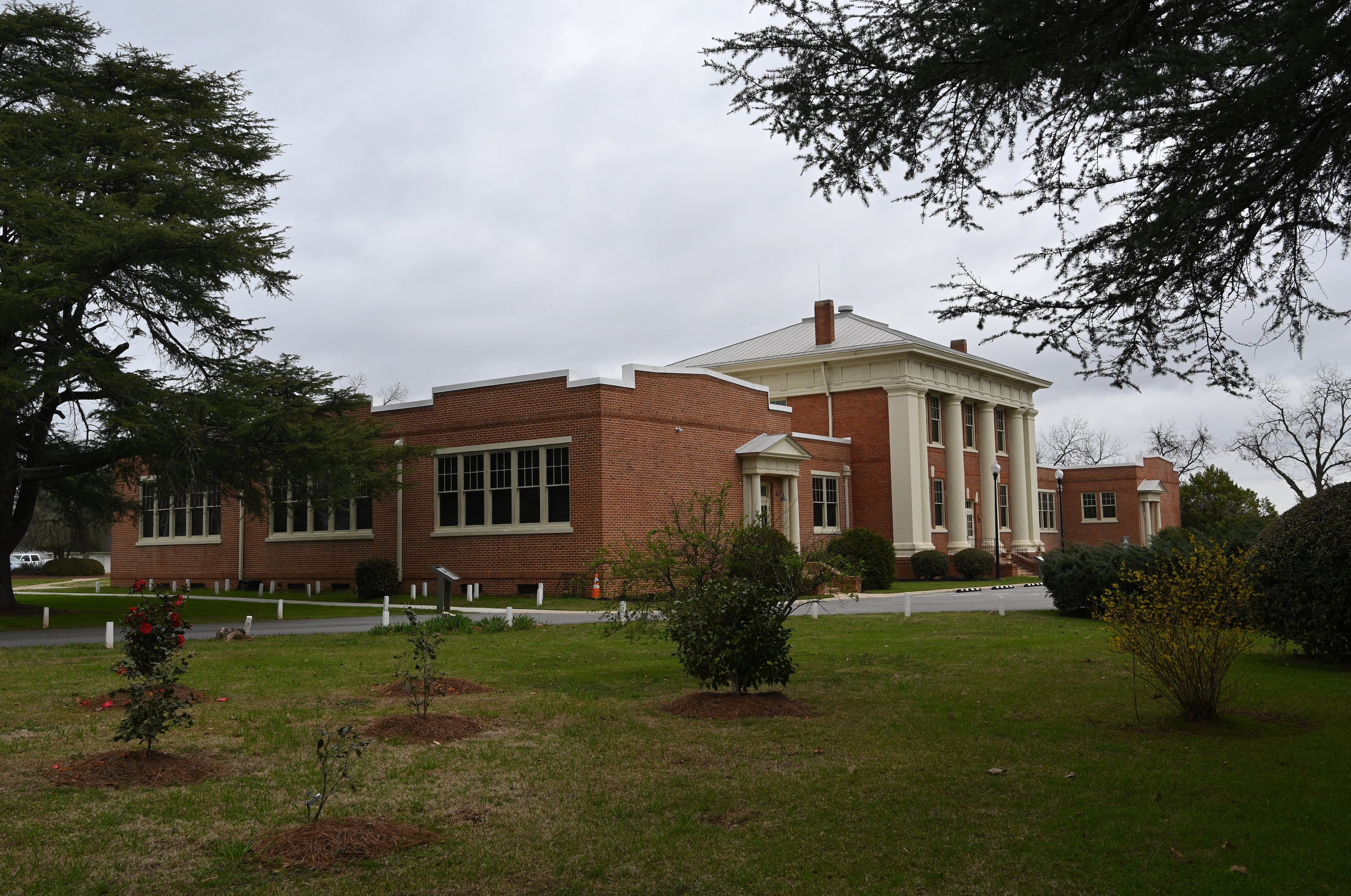 Plains High School now serves as a visitor center and museum for the Jimmy Carter National Historical Park. The former school is shown in this photo from Tuesday, Feb. 21, 2023, in Plains, GA. (Hyosub Shin / Hyosub.Shin@ajc.com)