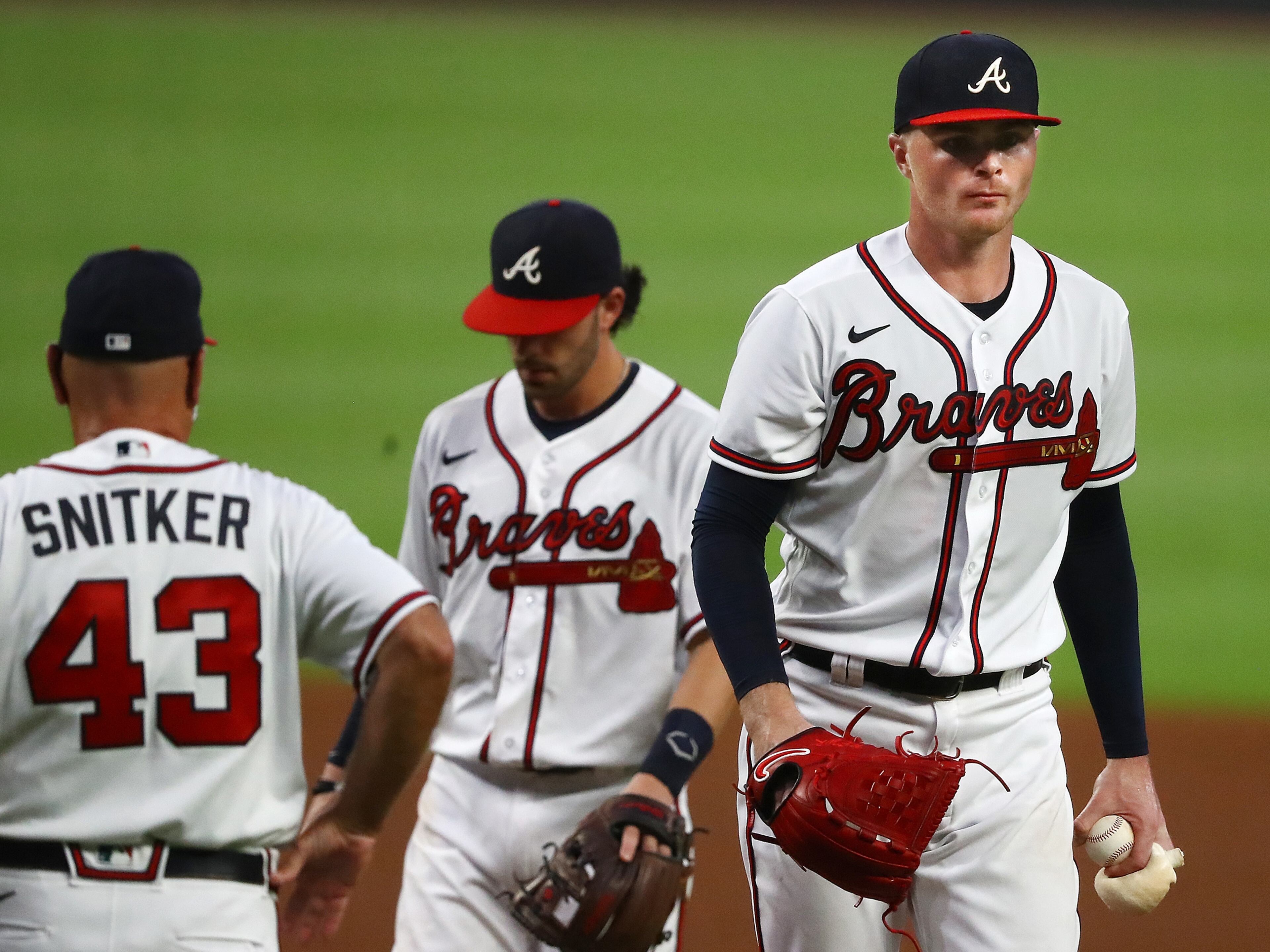 Braves manager Brian Snitker pulls pitcher Sean Newcomb during the fifth inning against the Toronto Blue Jays on Wednesday, August 5, 2020 in Atlanta. The Braves lost 2-1. Curtis Compton ccompton@ajc.com