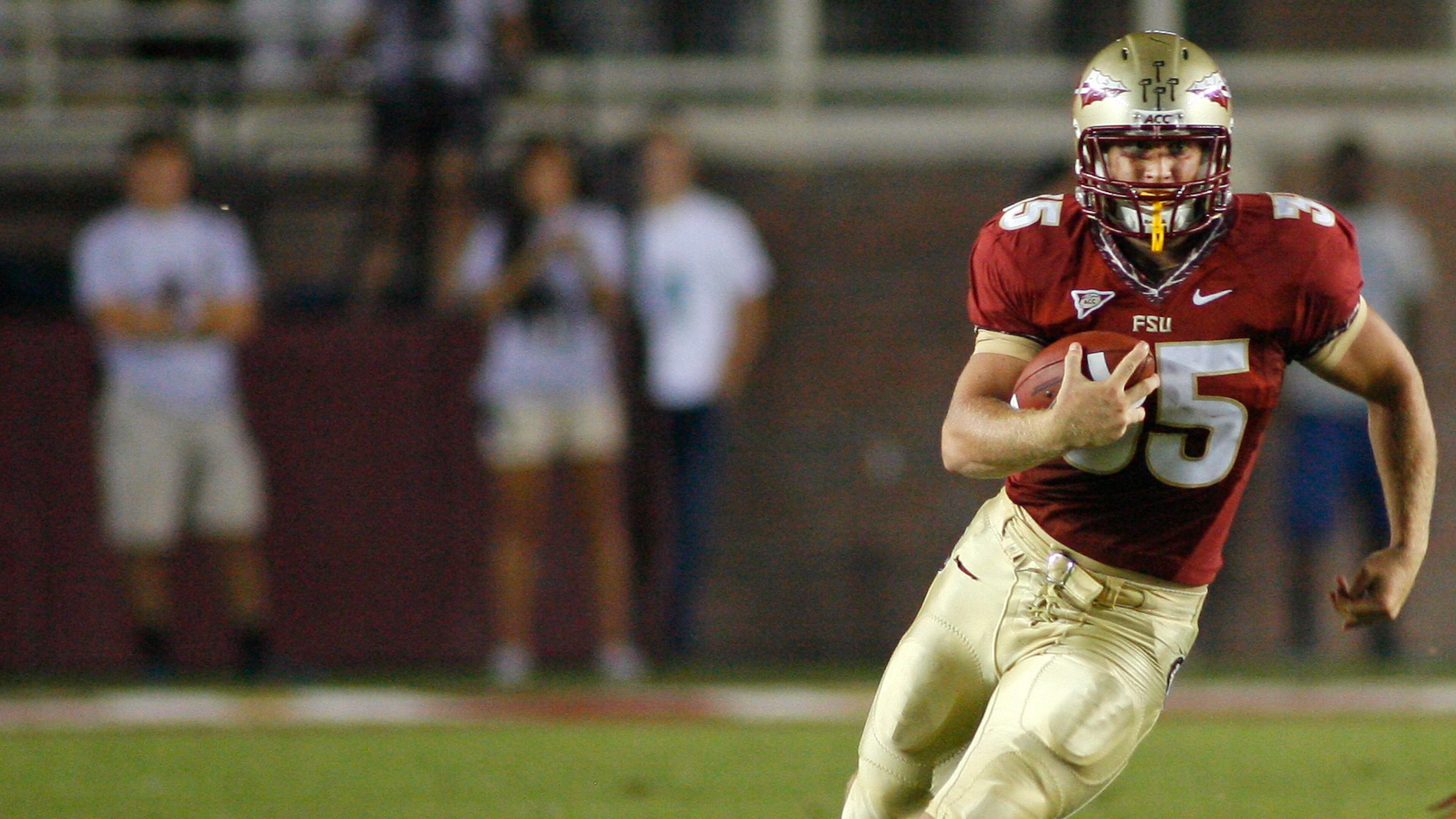Florida State tight end Nick O'Leary (35) gets 15 yards after catching a pass against Clemson in the first quarter of an NCAA college football game on Saturday, Sept. 22, 2012, in Tallahassee, Fla. Florida State won 49-37. (AP Photo/Phil Sears)