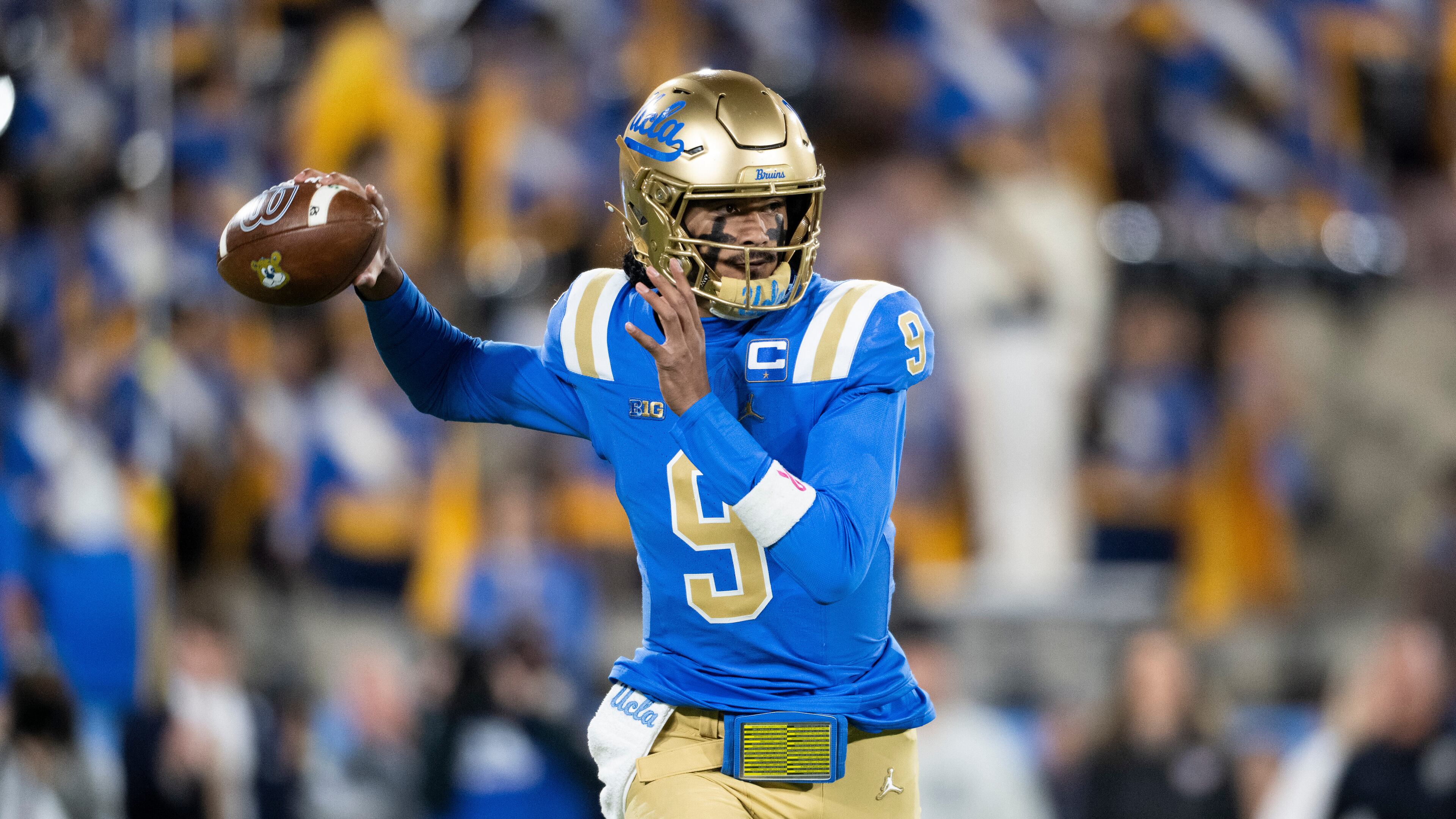 UCLA quarterback Nico Iamaleava throws a pass during the first half of an NCAA college football game against Washington, Saturday, Nov. 22, 2025, in Pasadena, Calif. (AP Photo/Kyusung Gong)
