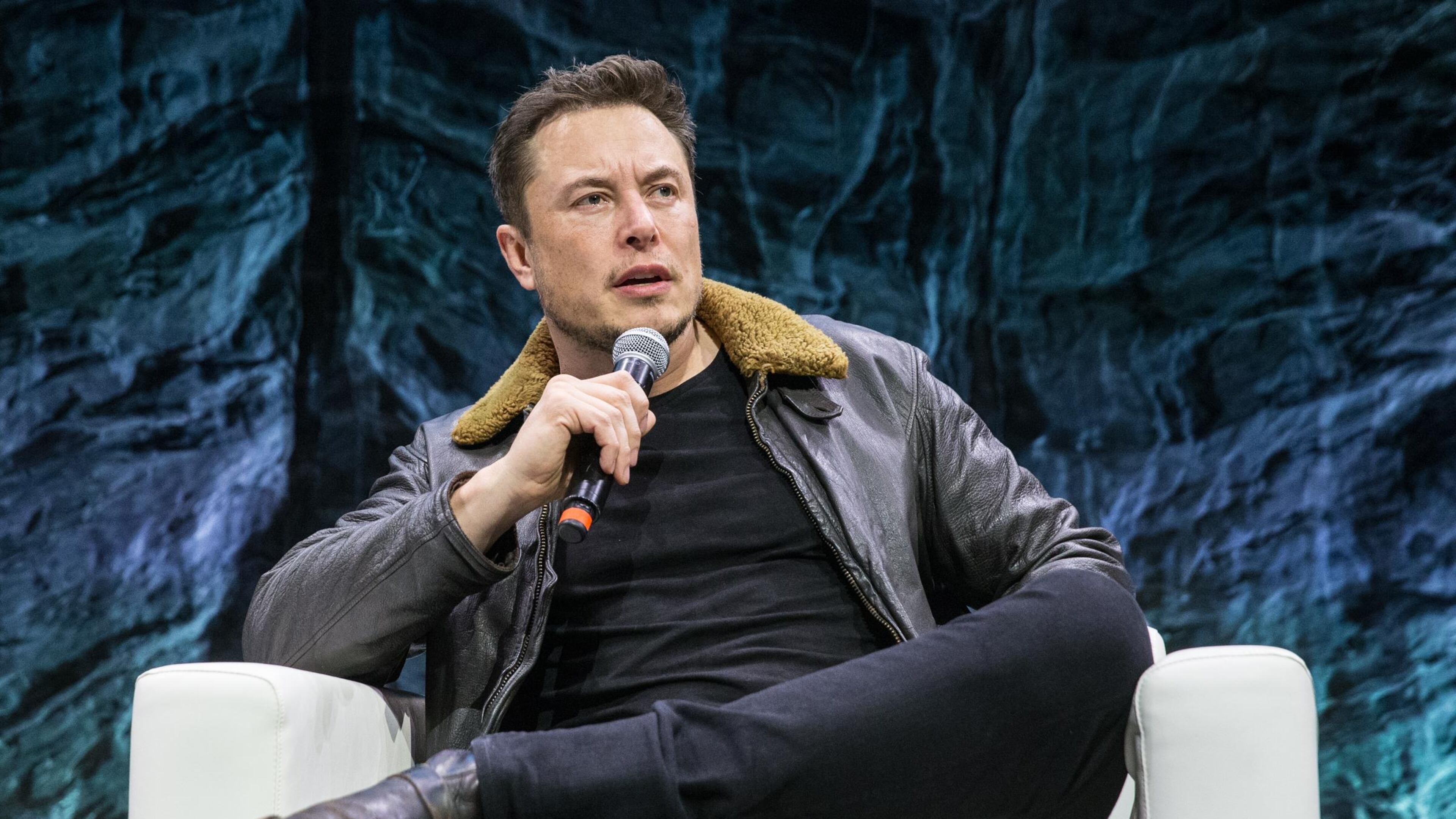 Elon Musk, CEO of SpaceX and Tesla, speaks during a South by Southwest 2018 session in Austin, Texas. (Suzanne Cordeiro/For the Austin American-Statesman/TNS)