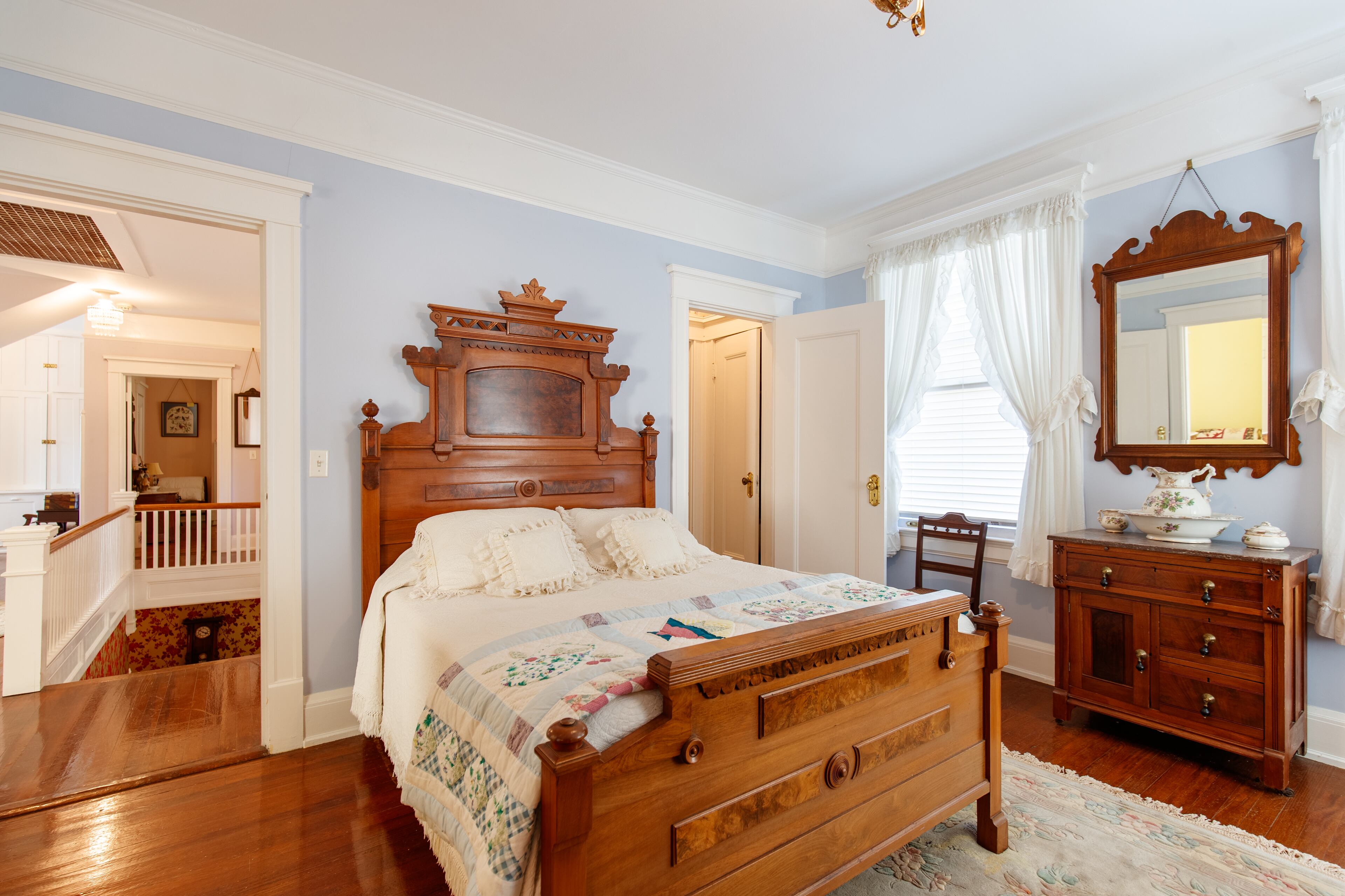 Located at 8355 Old Madison Road, this Quitman, Georgia estate is currently on the market for $2,100,000.
Courtesy of David Burnett and the Canopy Realty Group