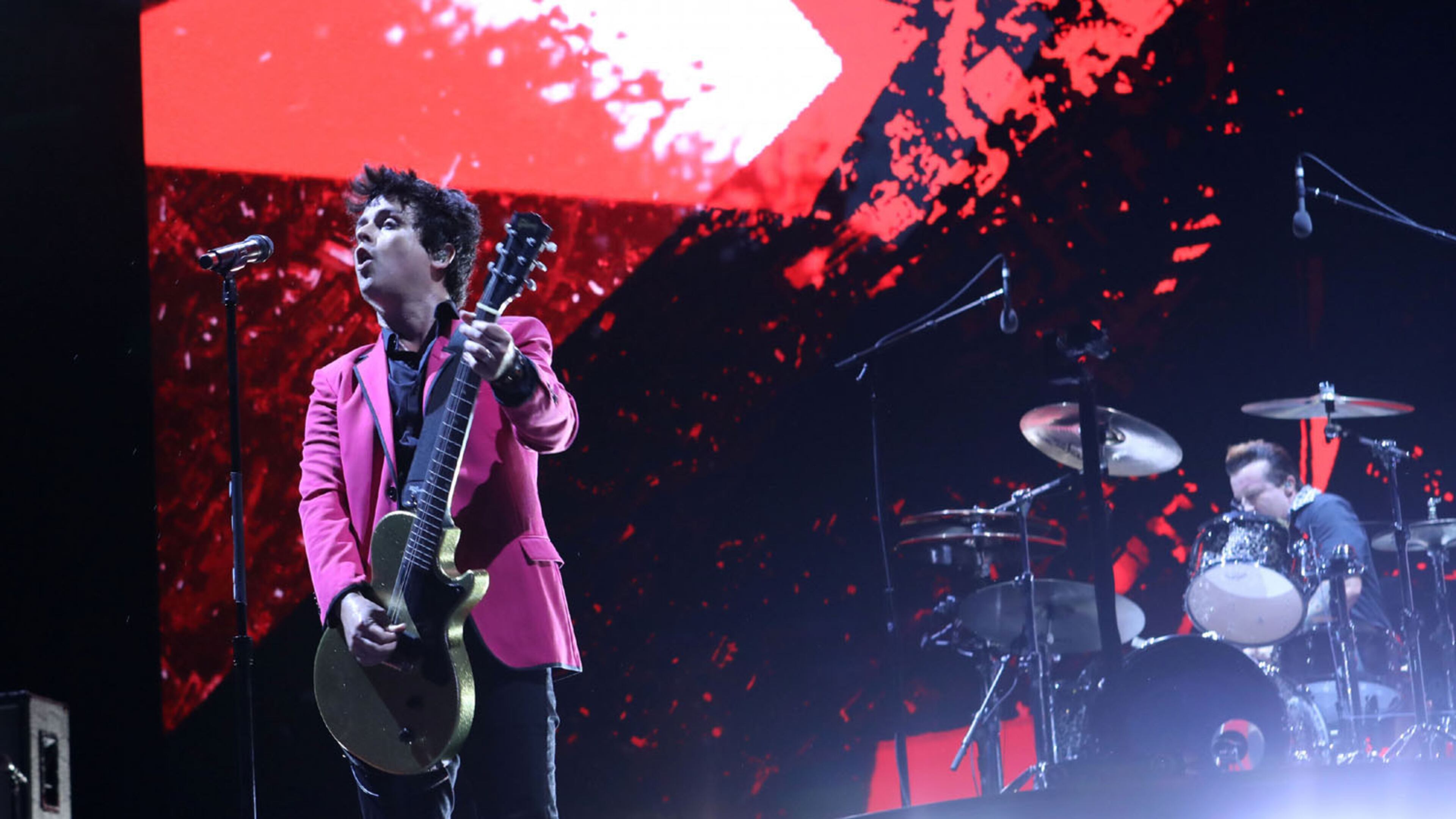 Green Day, Fall Out Boy and Weezer rocked out Truist Park on Tuesday, July 27, 2021 on the Hella Mega Tour.
An estimated 40,000 concert fans celebrated the return of live music and even early rains could not dampen the festive atmosphere at the Braves stadium.
Robb Cohen for the Atlanta Journal-Constitution