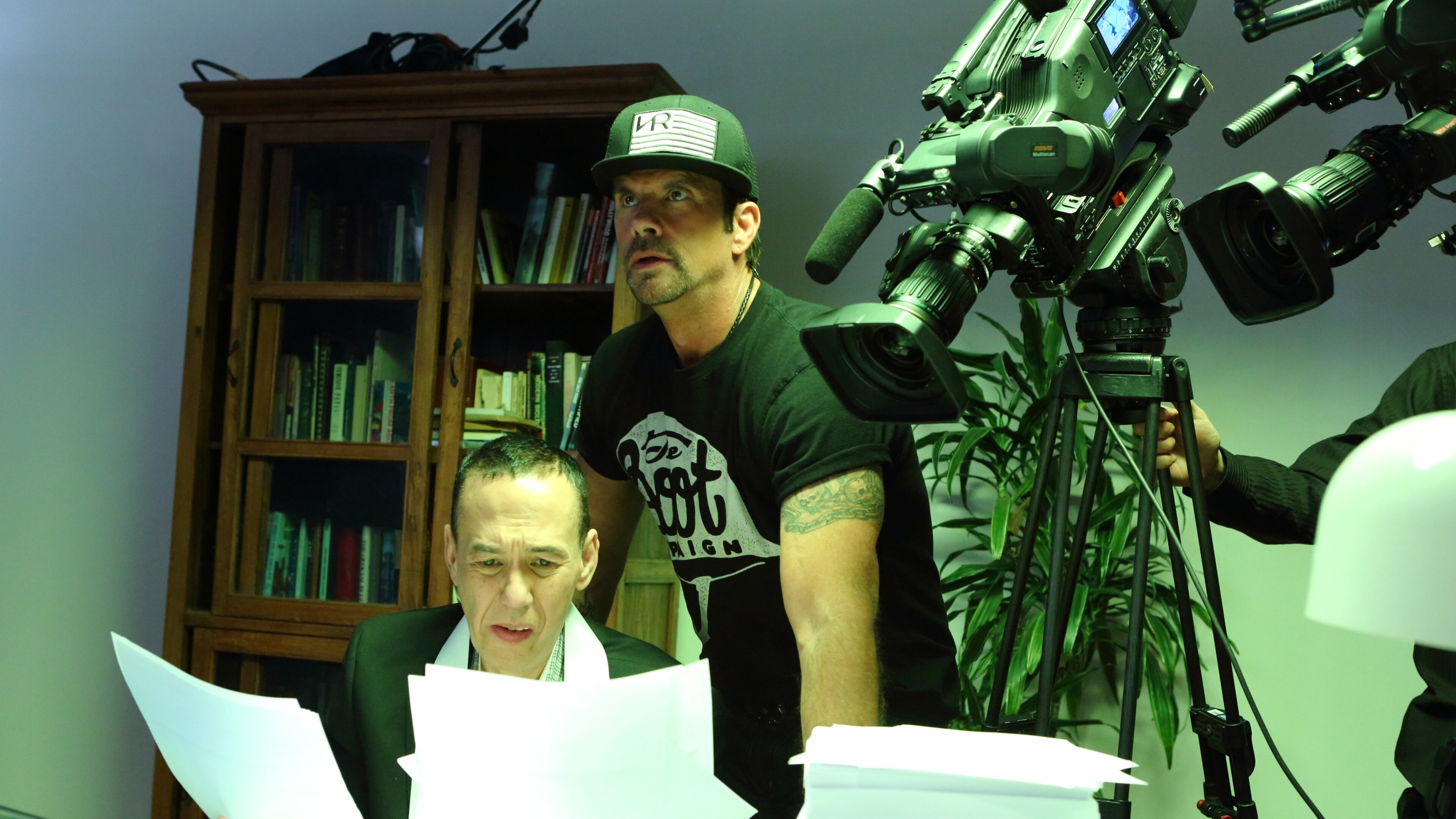 CELEBRITY APPRENTICE -- Episode 1402 -- Pictured: (l-r) Gilbert Godfrey, Lorenzo Lamas -- (Photo by: Douglas Gorenstein/NBC) CELEBRITY APPRENTICE -- Episode 1402 -- Pictured: (l-r) Gilbert Godfrey, Lorenzo Lamas -- (Photo by: Douglas Gorenstein/NBC)