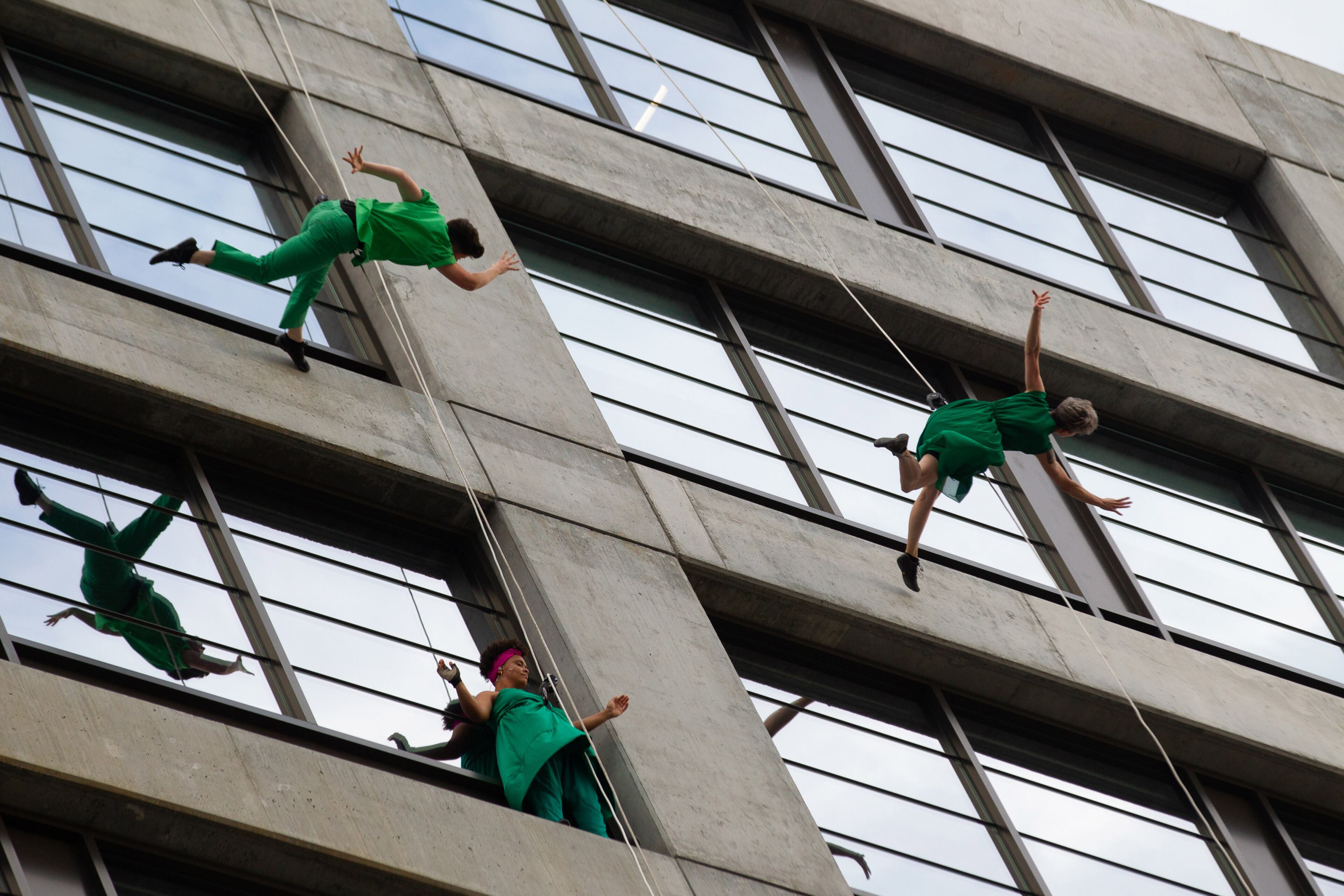 Bandaloop dancers perform on the side of a building facing the Atlanta Beltline on Sunday, October 3, 2021. (Photo: Steve Schaefer for The Atlanta Journal-Constitution)