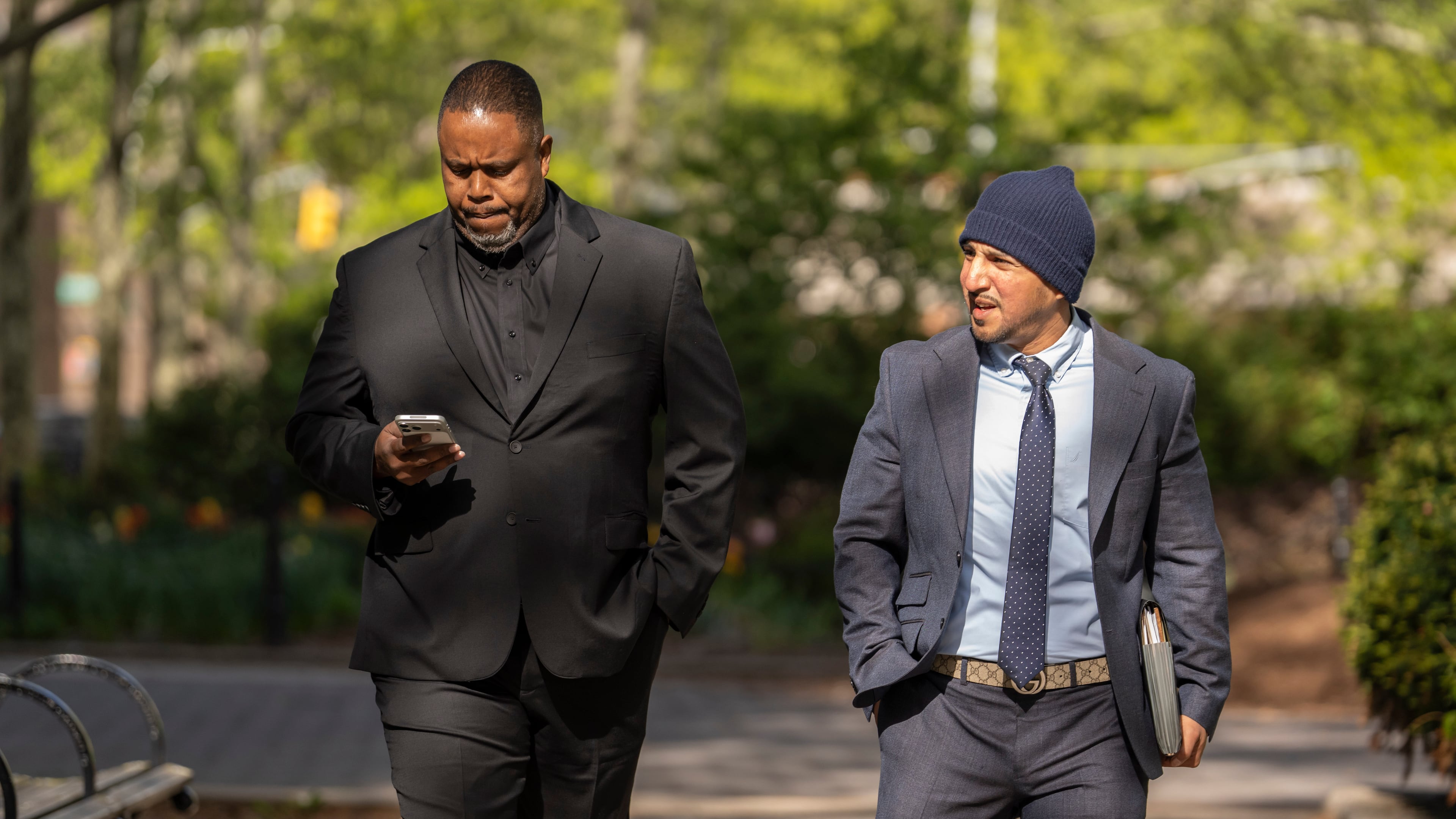Former NBA player and assistant coach Damon Jones, left, arrives at Brooklyn federal court, Tuesday, April 28, 2026, in New York. (AP Photo/Yuki Iwamura)