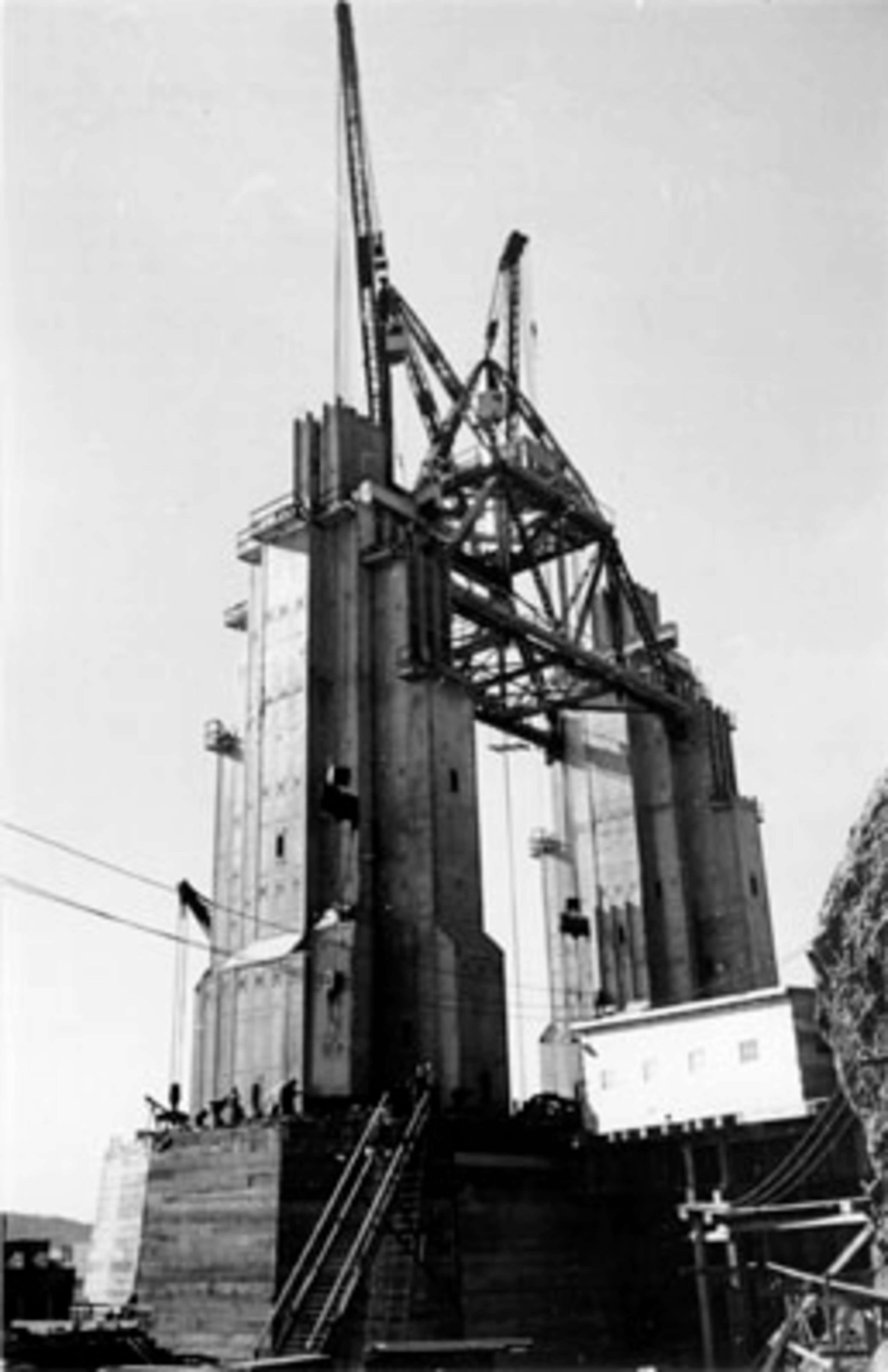 Base of Golden Gate Bridge Marin tower 1933 Dec. 2