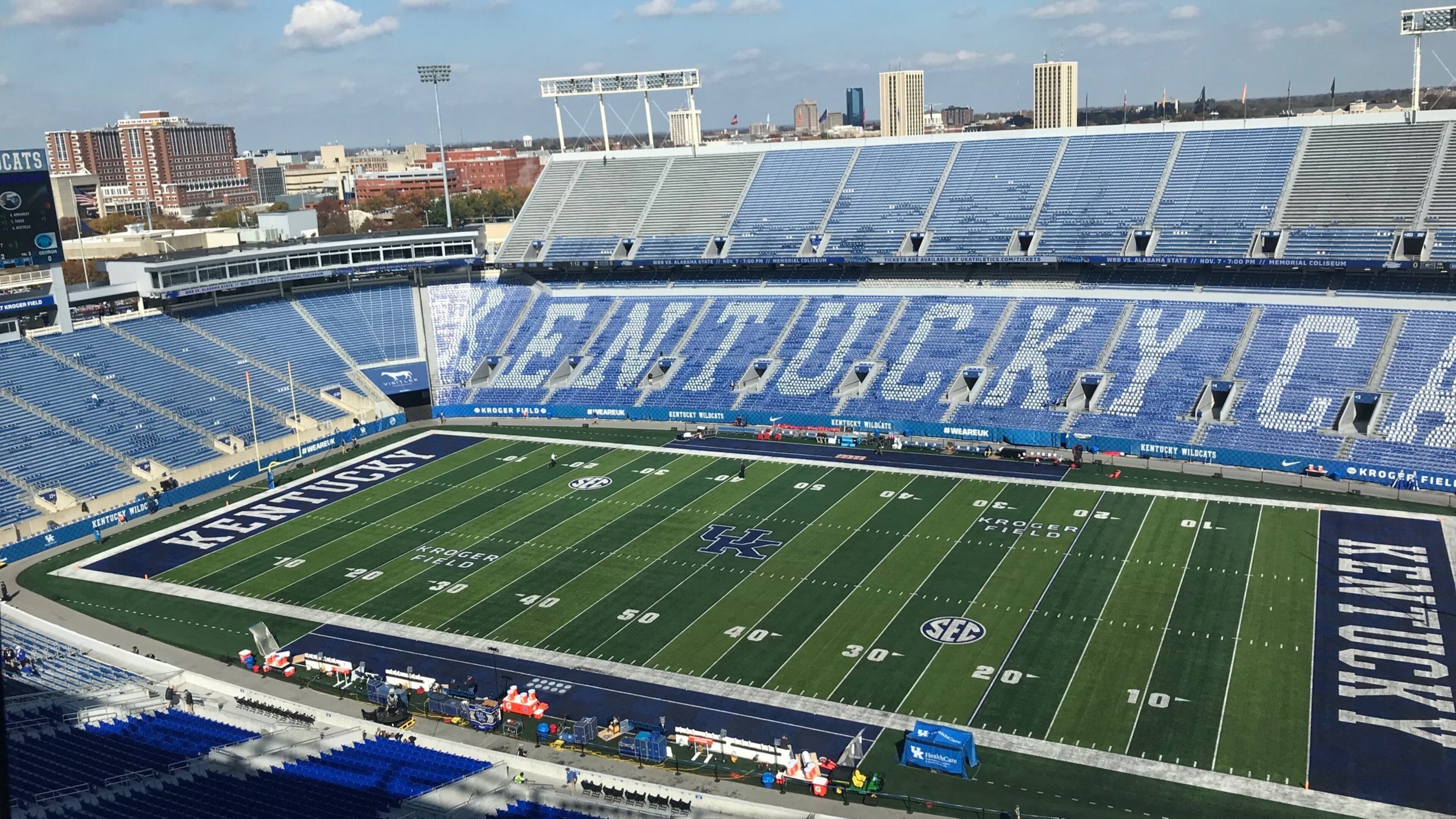 Kroger Field on a sunny (but chilly) Saturday in November.