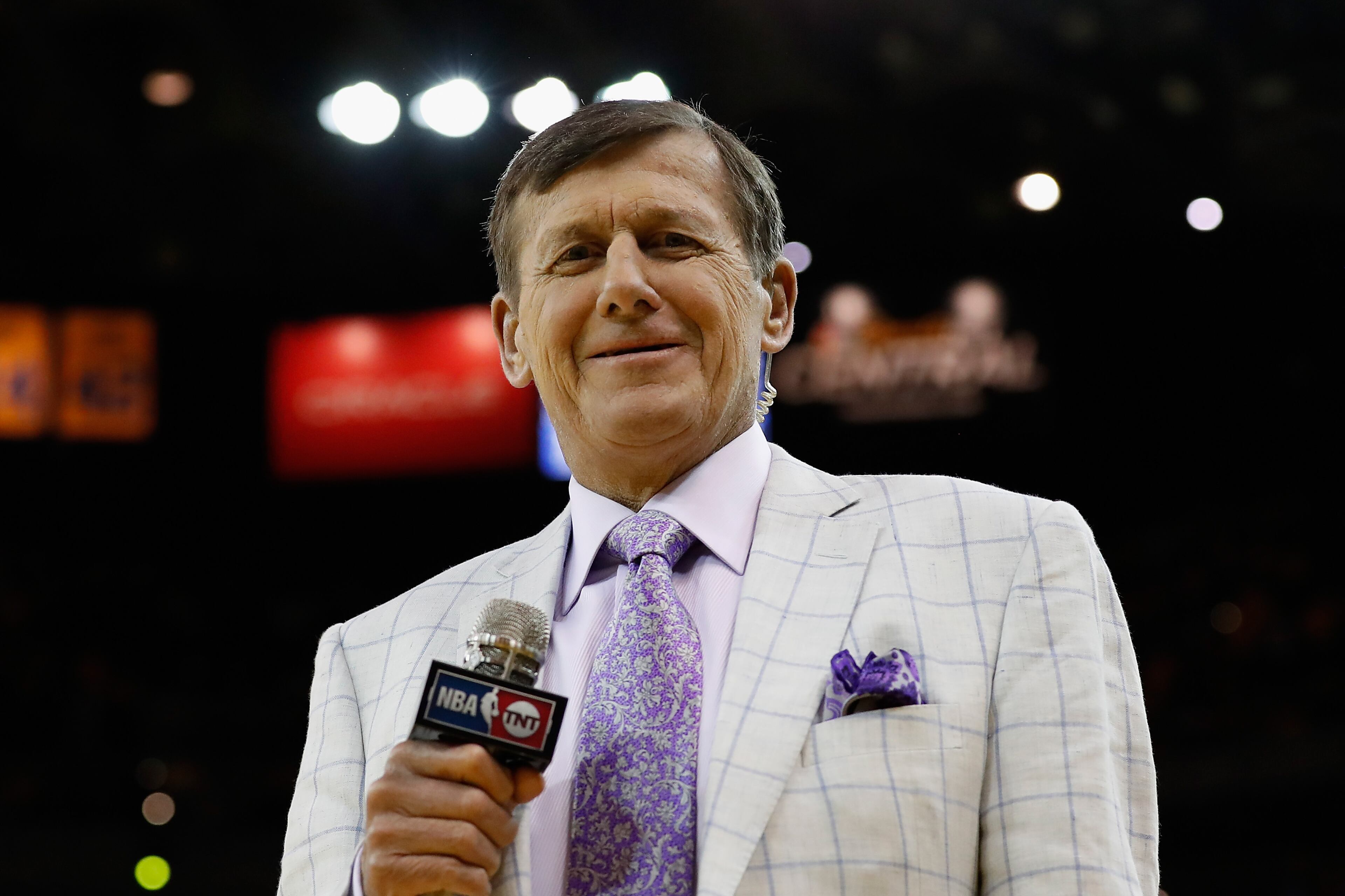 OAKLAND, CA - MAY 16: TNT sports reporter Craig Sager walks on the court following game one of the NBA Western Conference Finals between the Oklahoma City Thunder and the Golden State Warriors at ORACLE Arena on May 16, 2016 in Oakland, California. The Thunder defeated the Warriors 108-102. NOTE TO USER: User expressly acknowledges and agrees that, by downloading and or using this photograph, User is consenting to the terms and conditions of the Getty Images License Agreement. (Photo by Christian Petersen/Getty Images)