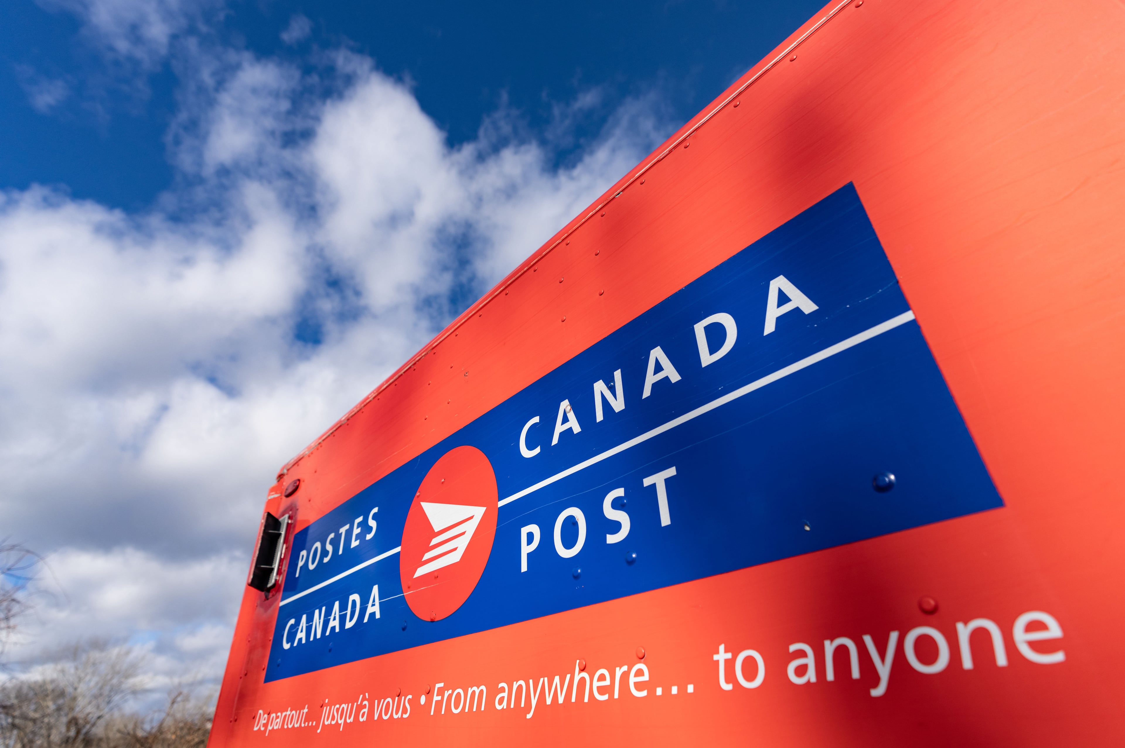 Canada Mail Service