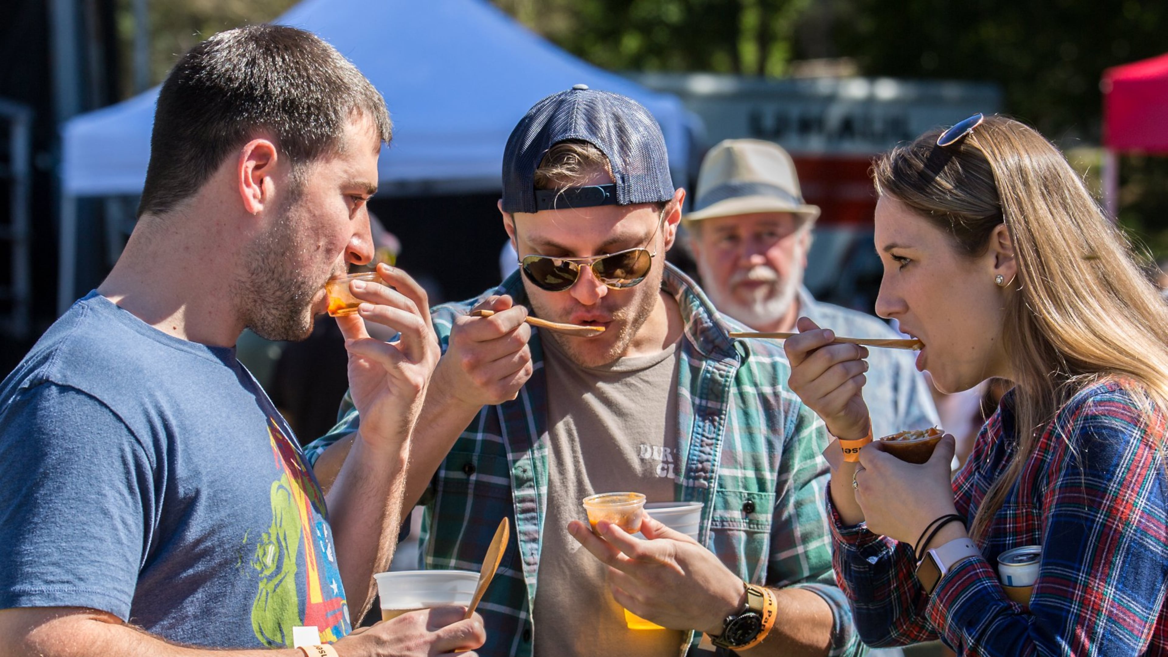 Atlanta Chili Cook Off attendees sample chili and beverages. The next cook-off is scheduled for Nov. 16. Courtesy of PB Photography/Paula Heller/Atlanta Chili Cook Off