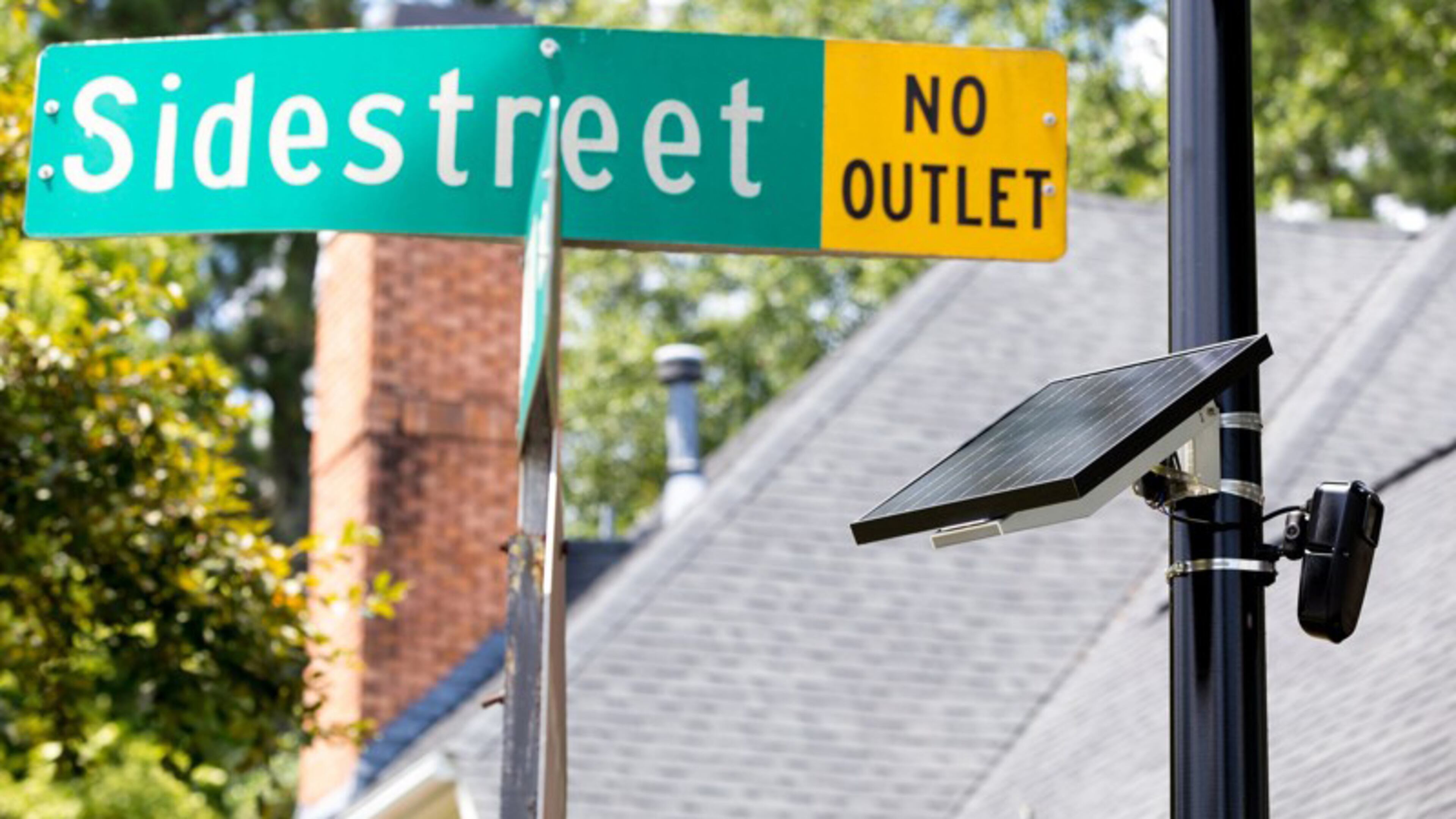 The Sandy Springs City Council has approved a police request for 99 license plate readers from two manufacturers, Genetec and Flock. AJC FILE