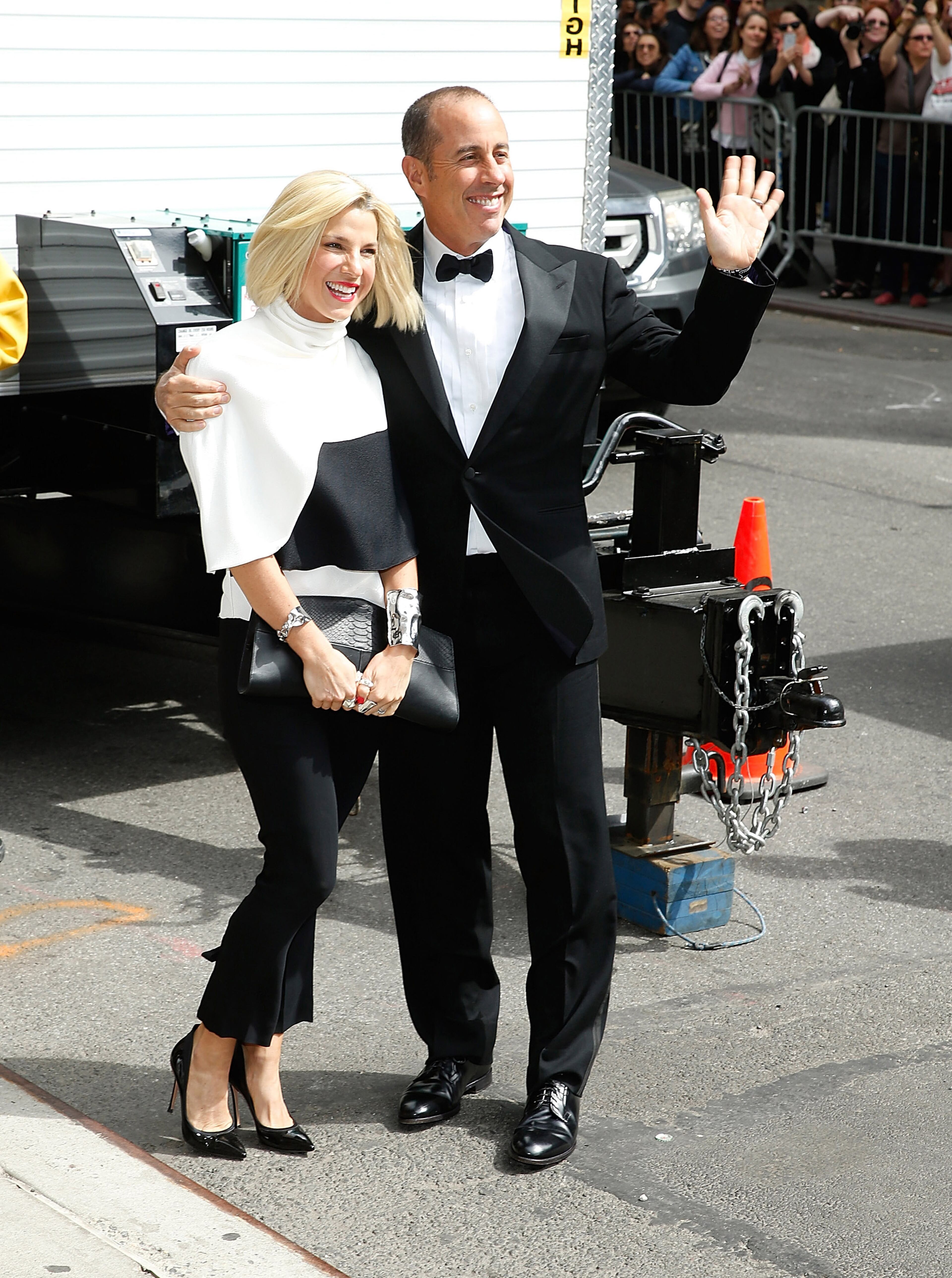 NEW YORK, NY - MAY 20: Jessica Seinfeld and Jerry Seinfeld visit "Late Show With David Letterman" at Ed Sullivan Theater on May 20, 2015 in New York City. (Photo by John Lamparski/Getty Images)
