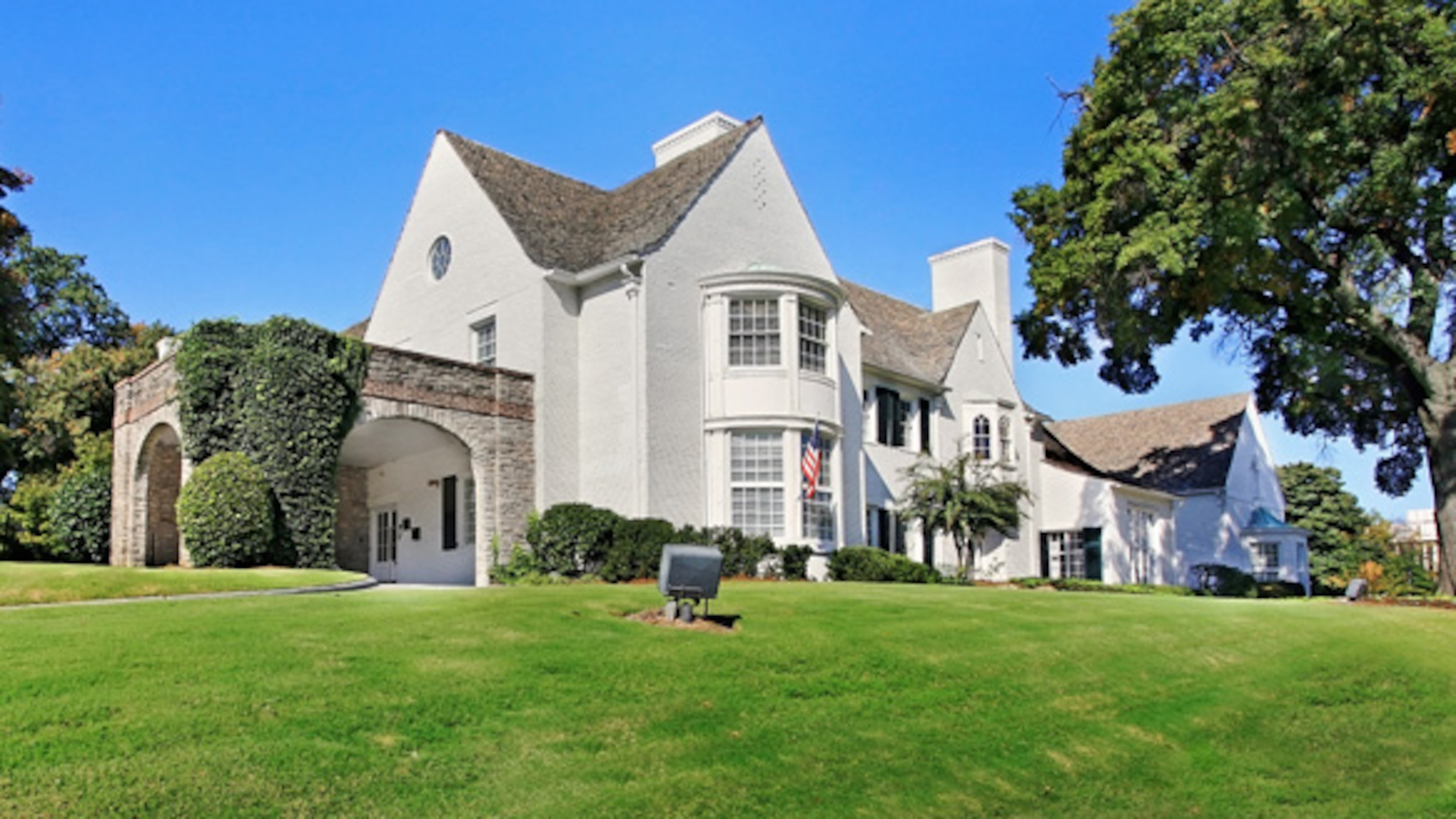 H.M. Patterson & Son, Spring Hill Chapel