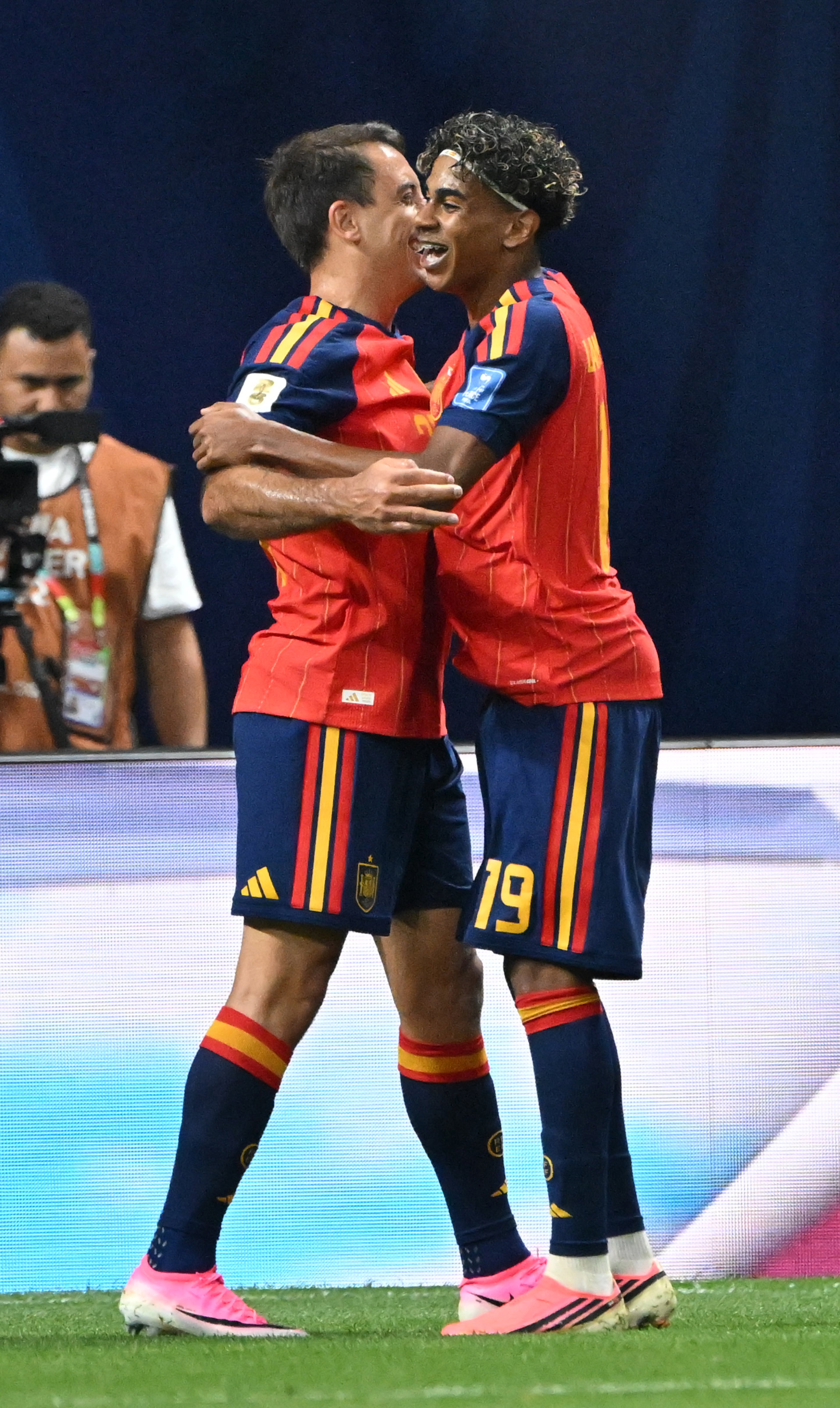 Spain's Mikel Oyarzabal (left) celebrates his second goal with teammate Lamine Yamal during the first half of the Spain vs. Saudi Arabia World Cup match Sunday, June 21, 2026, at Atlanta Stadium. (Hyosub Shin/AJC)