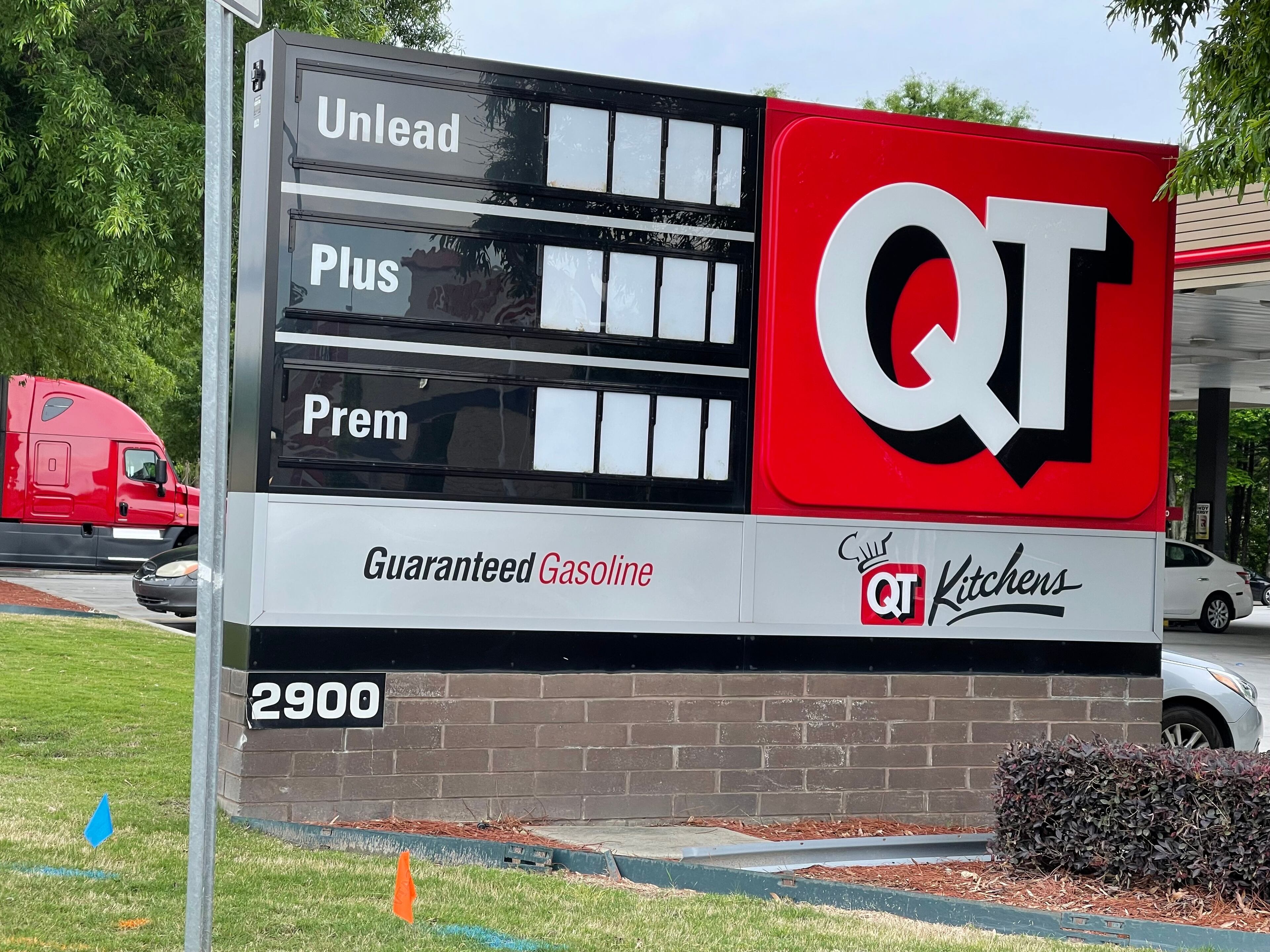 This Quik Trip at the Mall of Georgia was out of gas on Tuesday. Image Tim Darnell AJC