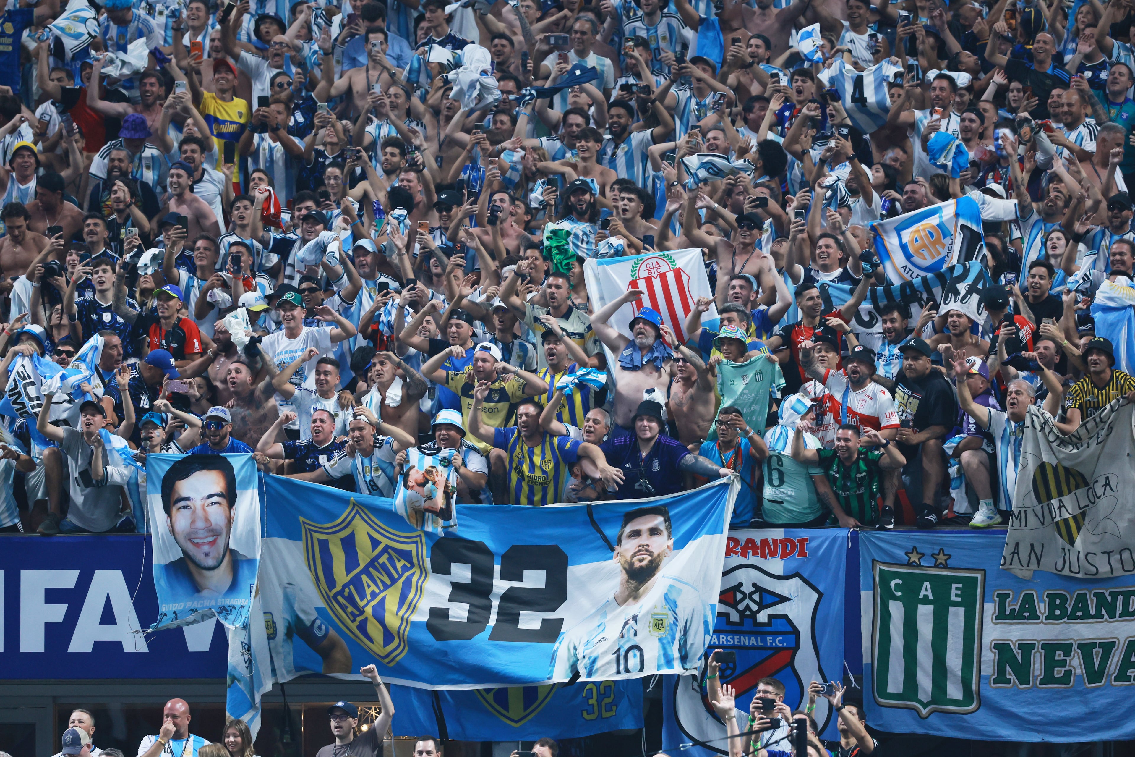 Argentina's fans celebrate their win over Egypt at FIFA World Cup match at Atlanta Stadium (Mercedes-Benz Stadium) on Tuesday, July 7, 2026. (Jason Getz/AJC)