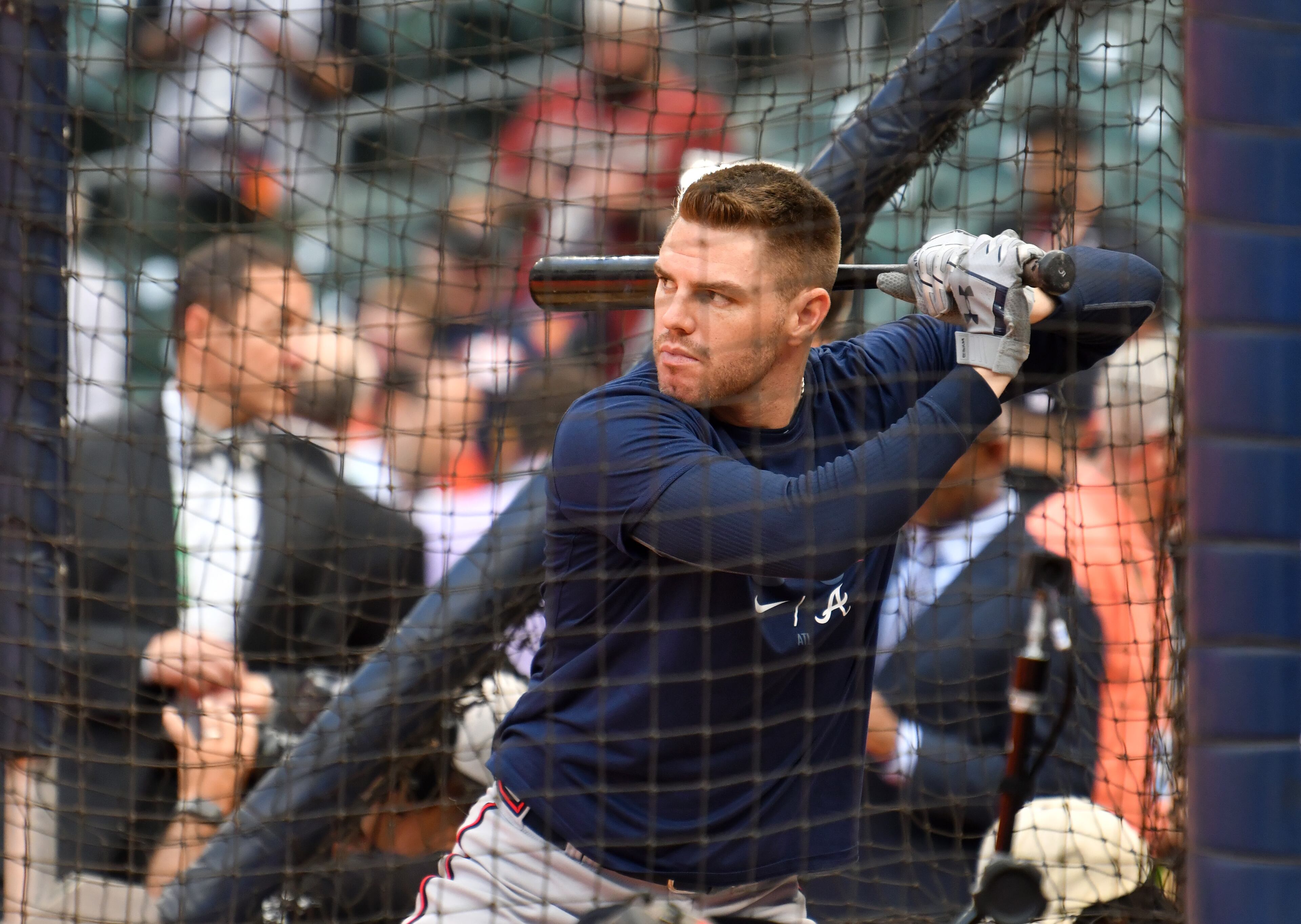 Atlanta Braves first baseman Freddie Freeman takes a batting practice prior to Game 6 of baseball's World Series at Minute Maid Park in Houston. (Hyosub Shin / Hyosub.Shin@ajc.com)