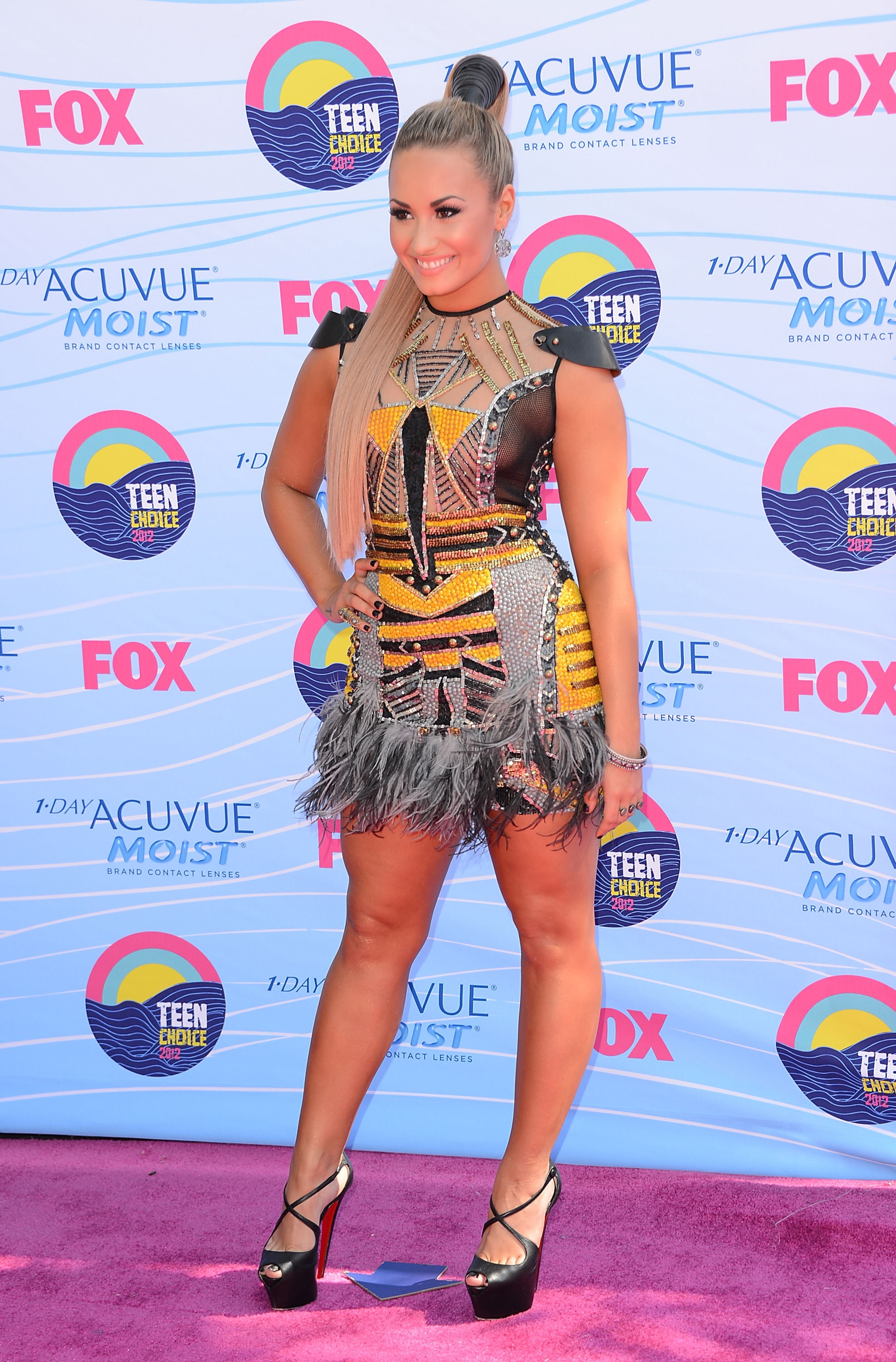 UNIVERSAL CITY, CA - JULY 22: Singer/actress Demi Lovato arrives at the 2012 Teen Choice Awards at Gibson Amphitheatre on July 22, 2012 in Universal City, California. (Photo by Jason Merritt/Getty Images)