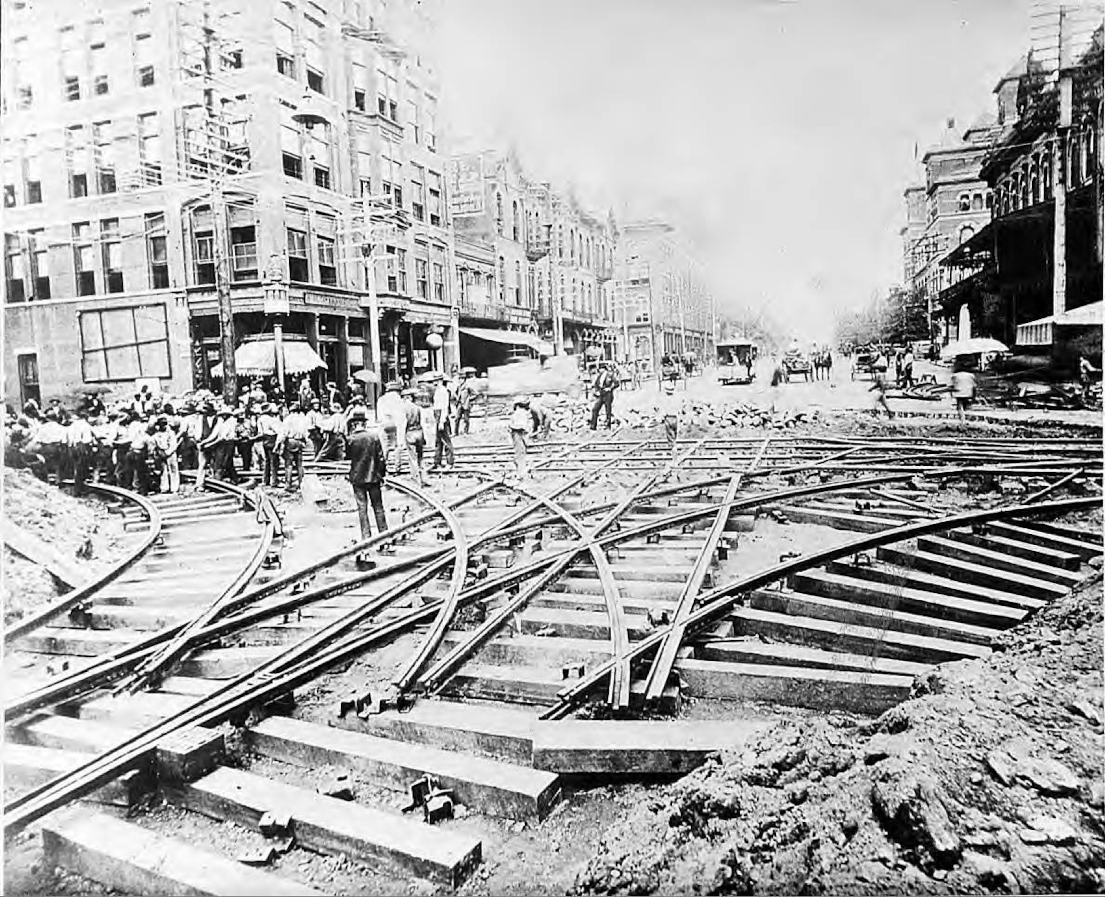Trolley construction, Marietta Street and Broad Street, 1891. N01-03, Tracy O'Neal Photographic Collection, 1923-1975, Photographic Collection. Special Collections and Archives, Georgia State University Library.