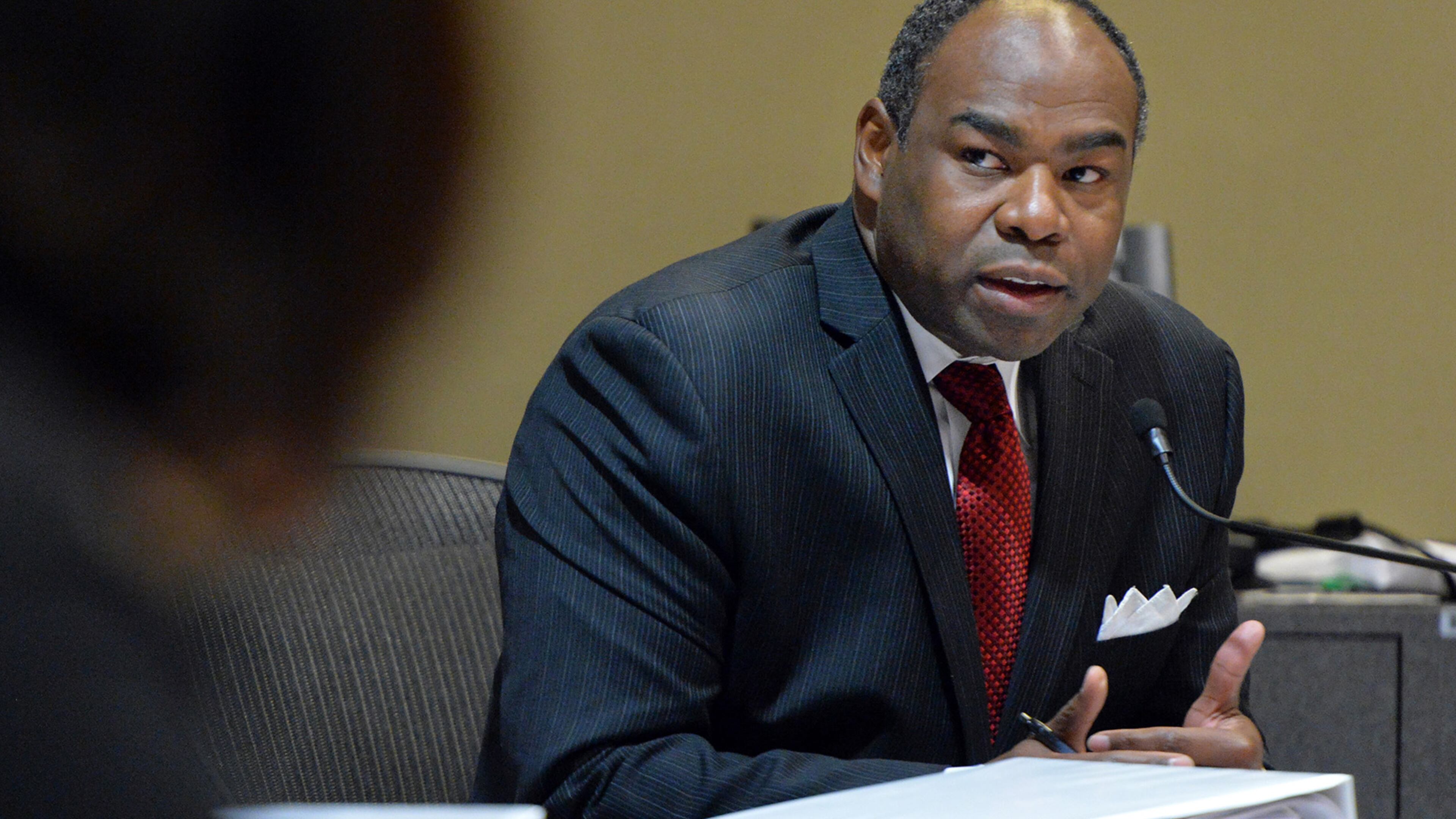 Associate Superintendent Steve Smith will receive a 6-month, $114,300 consulting contract starting immediately after his June 30 resignation from APS.