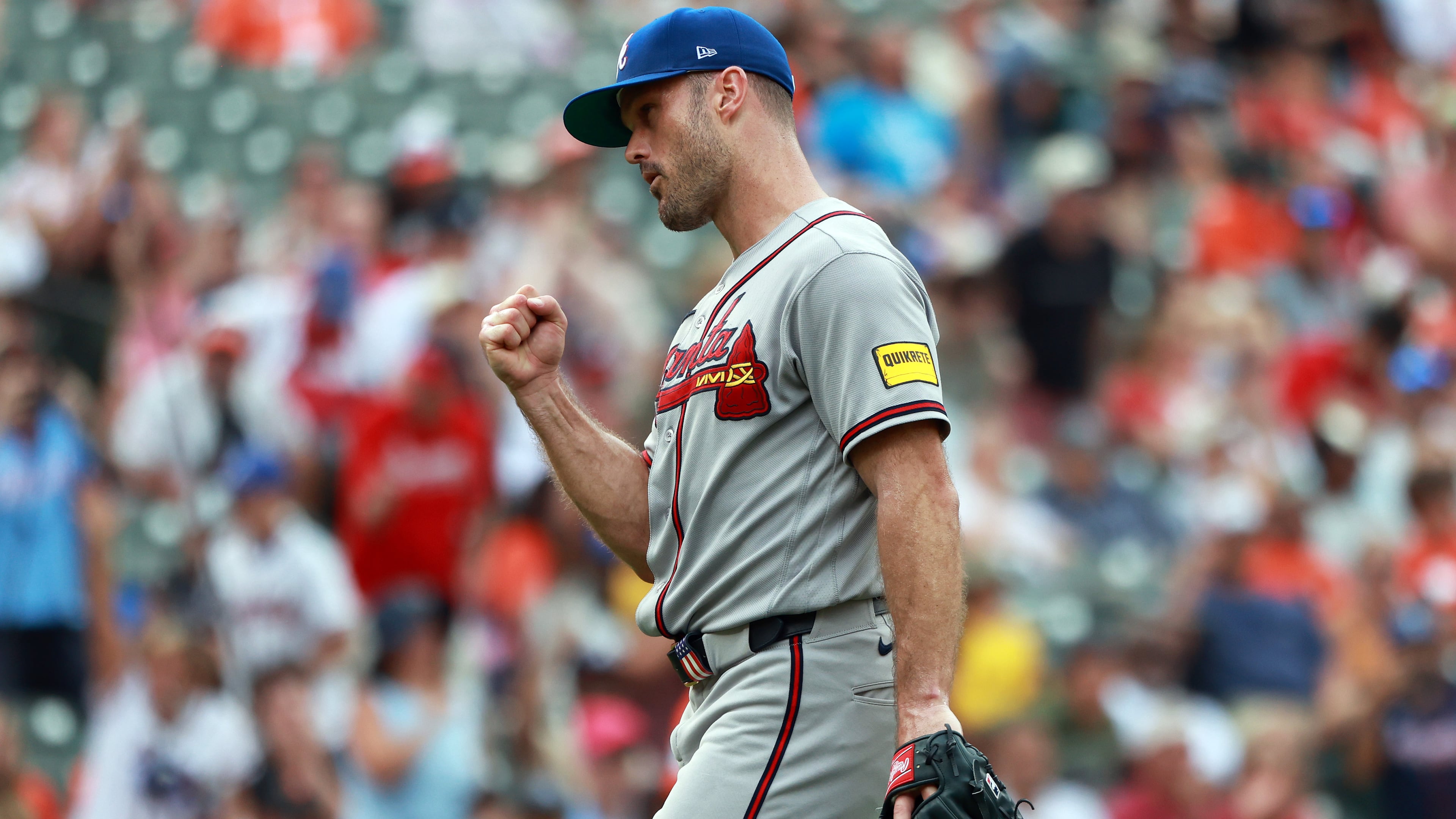 Atlanta Braves pitcher Tyler Kinley celebrates after a baseball game against the Baltimore Orioles, Sunday, July 26, 2026, in Baltimore. (AP Photo/Daniel Kucin Jr.)