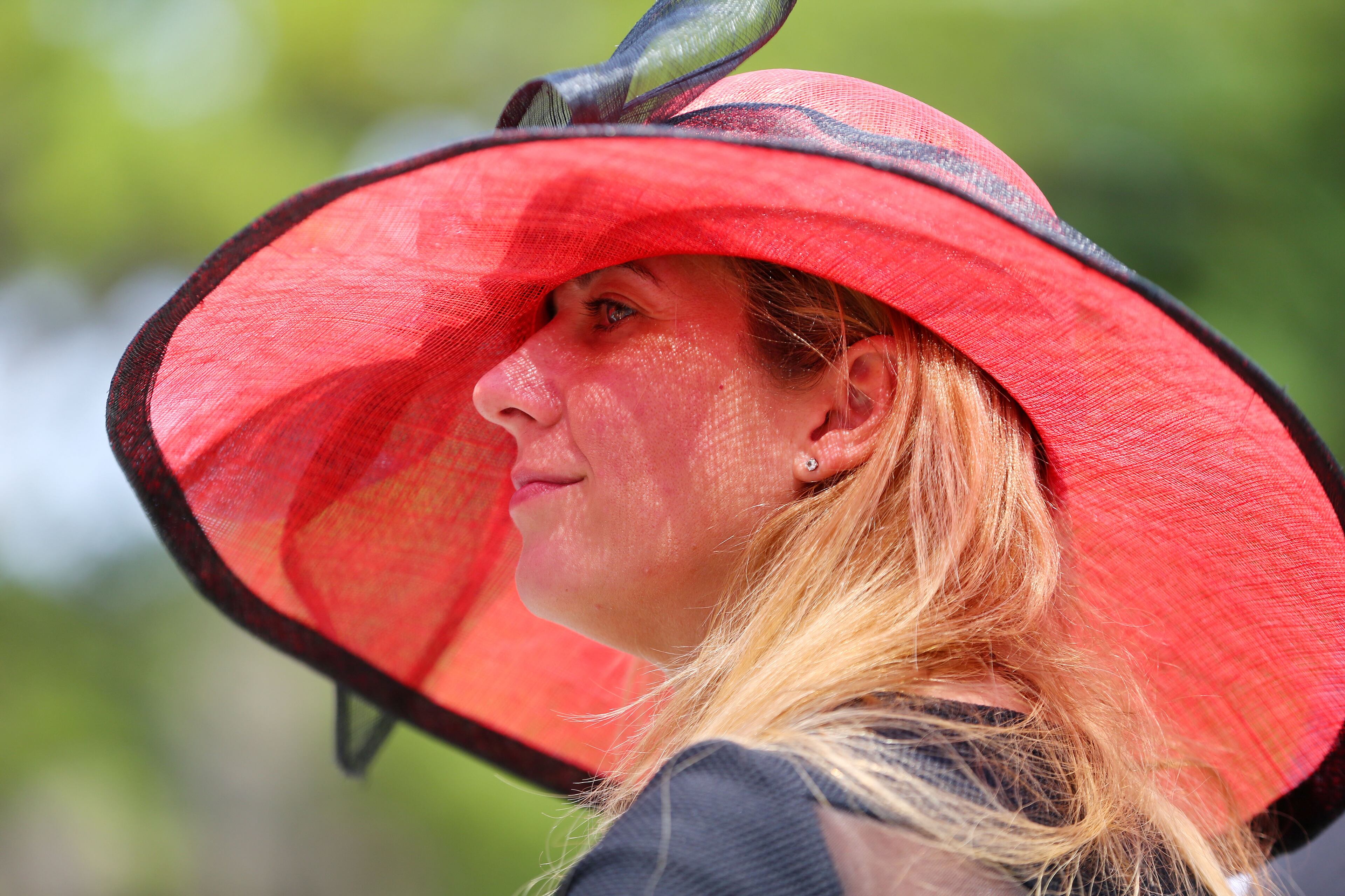 ELMONT, NY - JUNE 11: A woman wears a decorative hat prior to the The 148th running of the Belmont Stakes at Belmont Park on June 11, 2016 in Elmont, New York. (Photo by Mike Stobe/Getty Images)