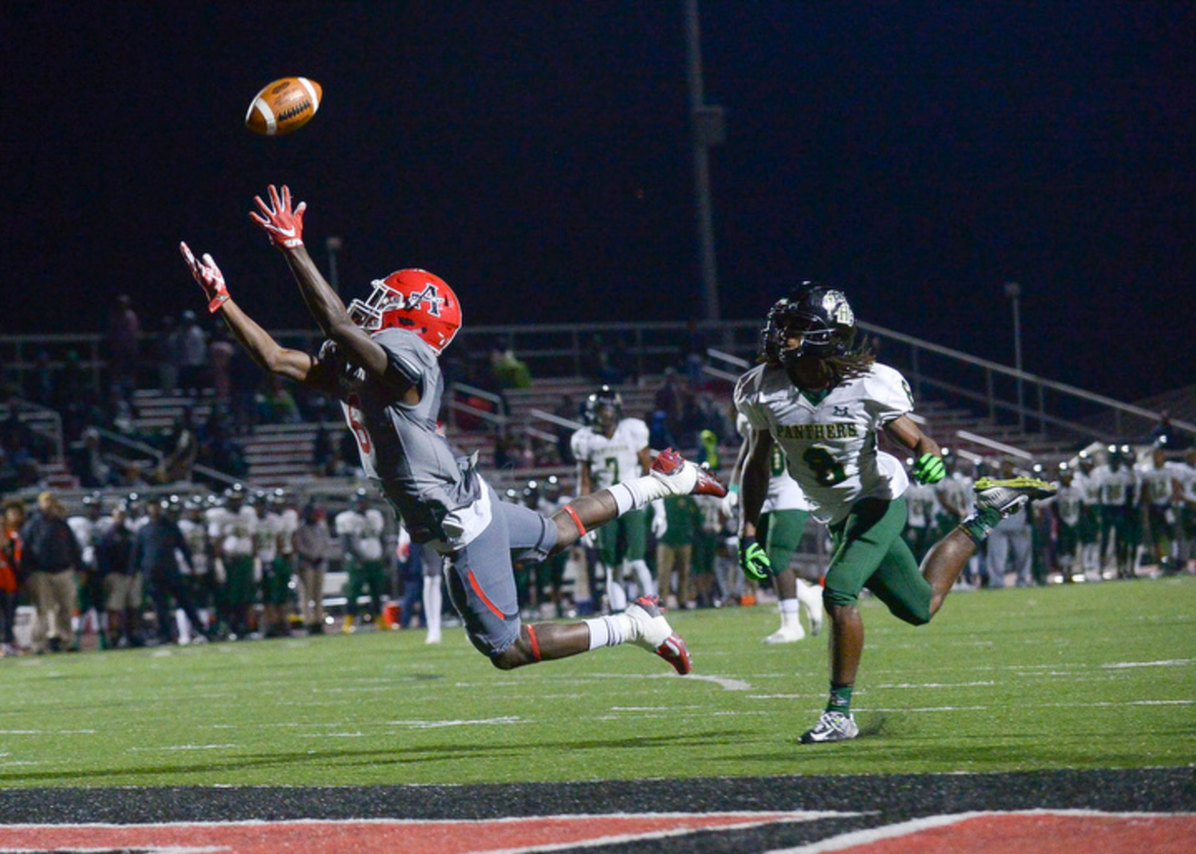 Acworth, Ga . -- Allatoona senior Adrain Boyd (6) dives and makes a catch for a touchdown in the second half of his game at Allatoona High School Friday, November 10, 2017. Special/Daniel Varnado