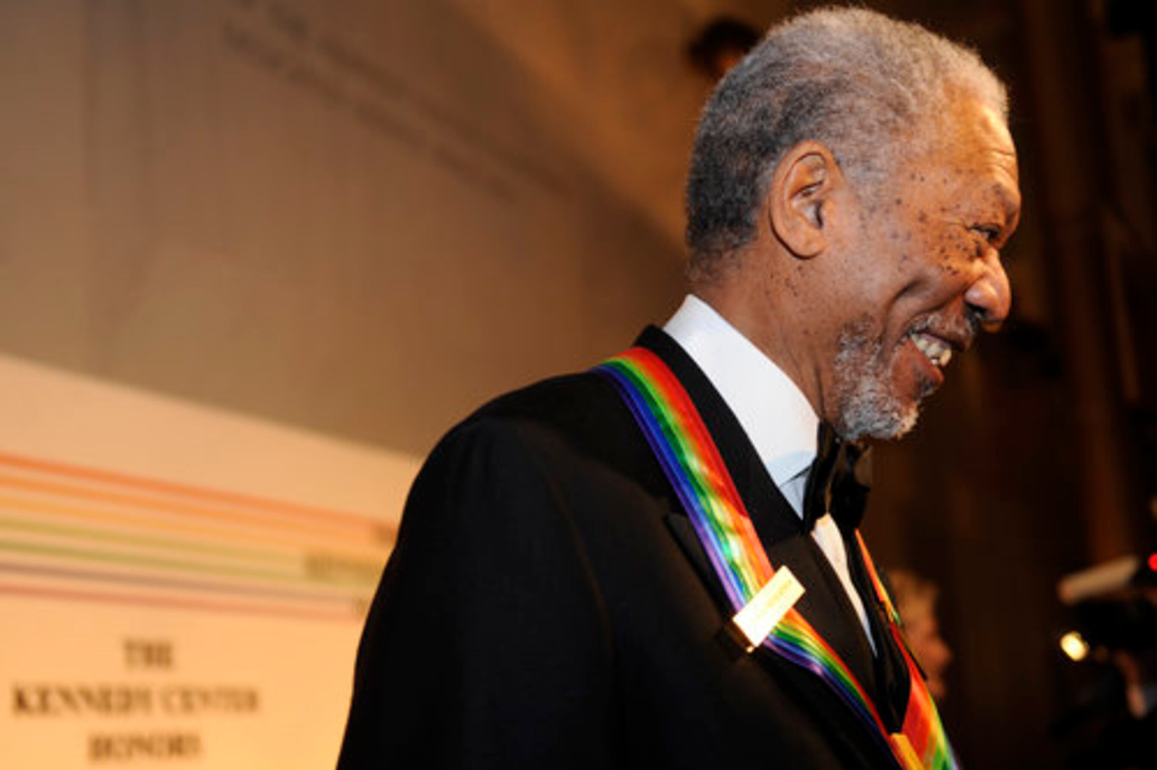 Of honoree Freeman, Secretary of State Condoleezza Rice noted he had portrayed a black president in the film "Deep Impact."