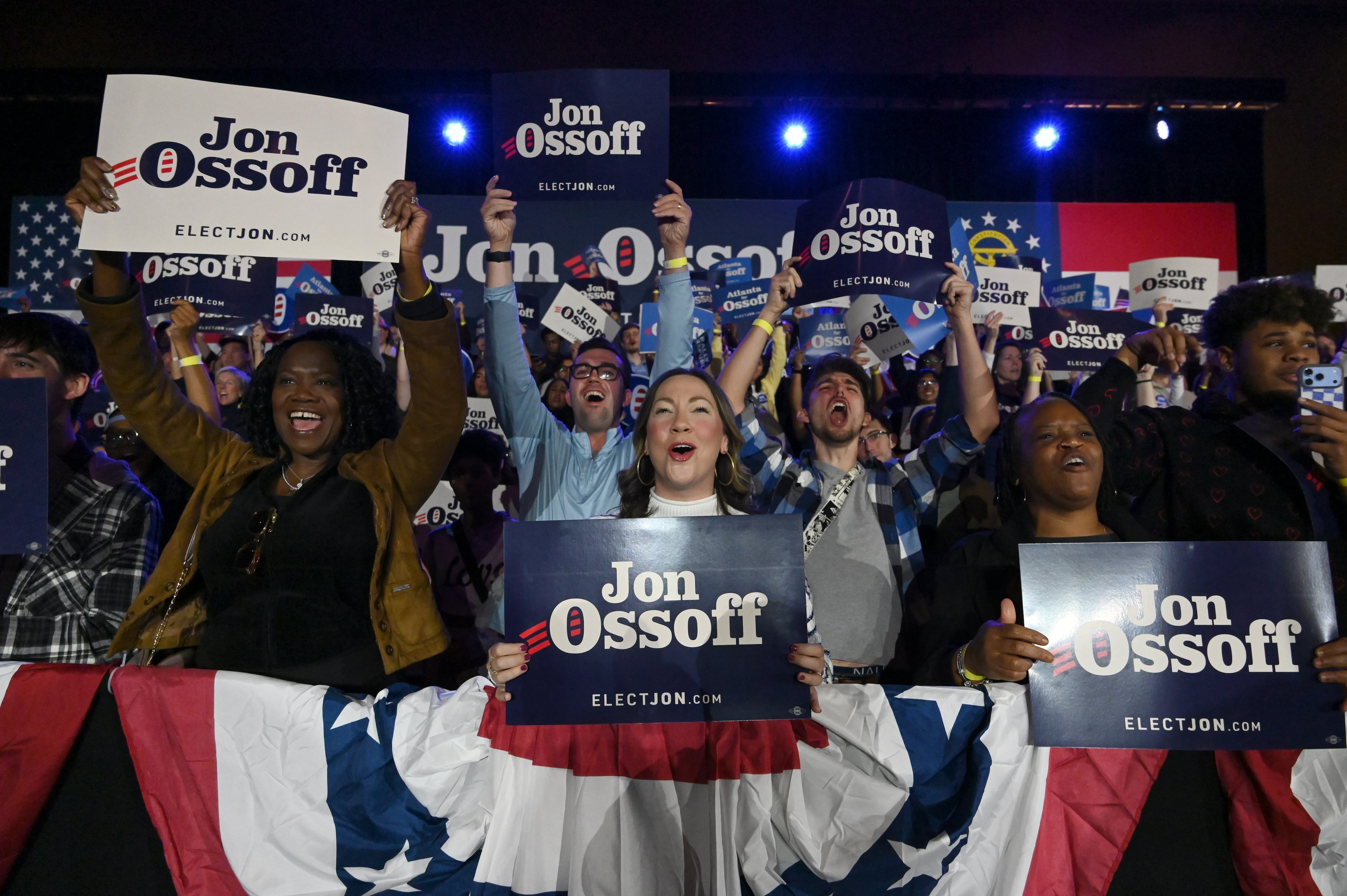Supporters cheered U.S. Sen. Jon Ossoff at a recent rally in College Park. (Hyosub Shin/AJC)