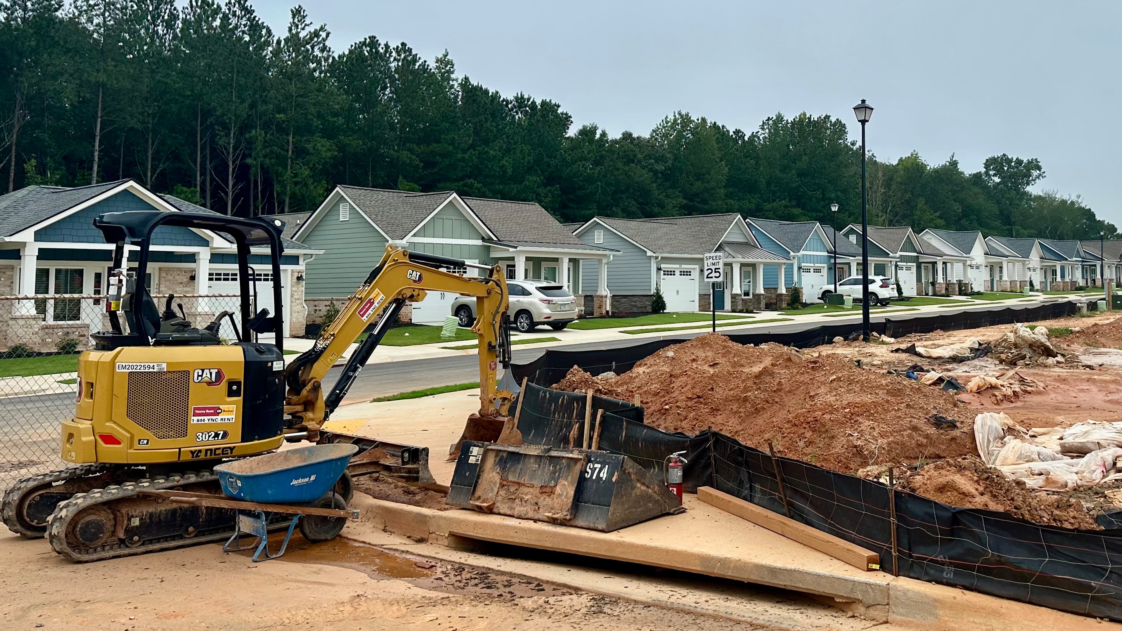 Construction continues as The Grove Senior Living Athens opens independent and assisted living units in phases in Oconee County. (Fletcher Page/AJC)