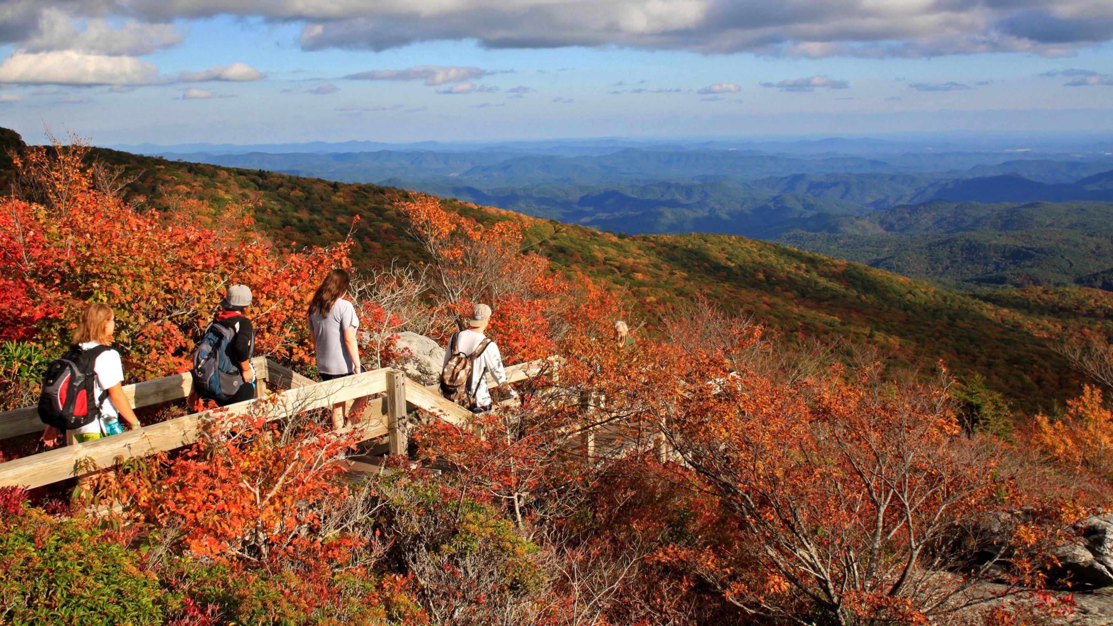 No rain is on the radar for Saturday, but some showers may reach metro Atlanta this weekend.