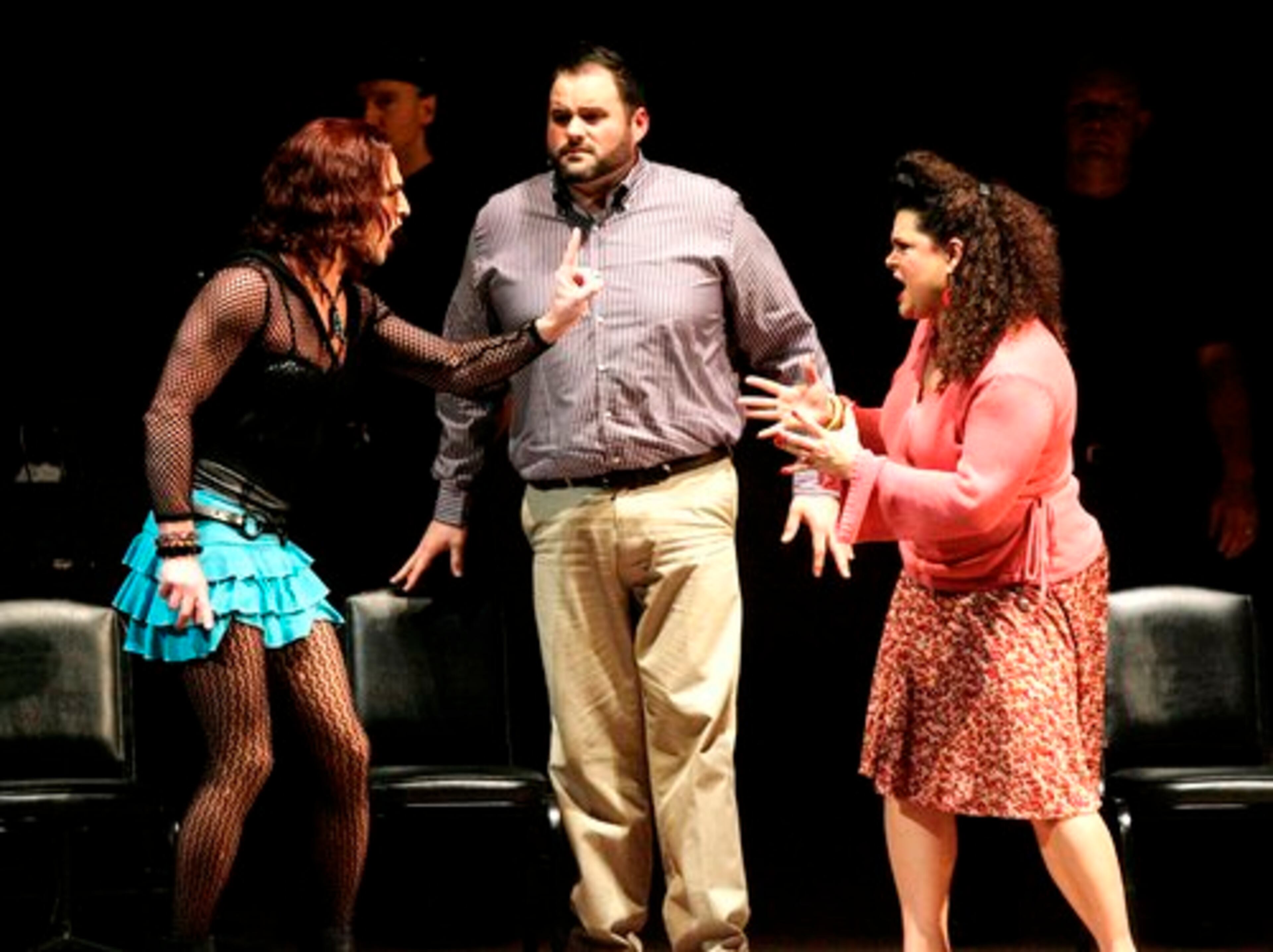 Tremont and Peaches fight for the love of Dwight.