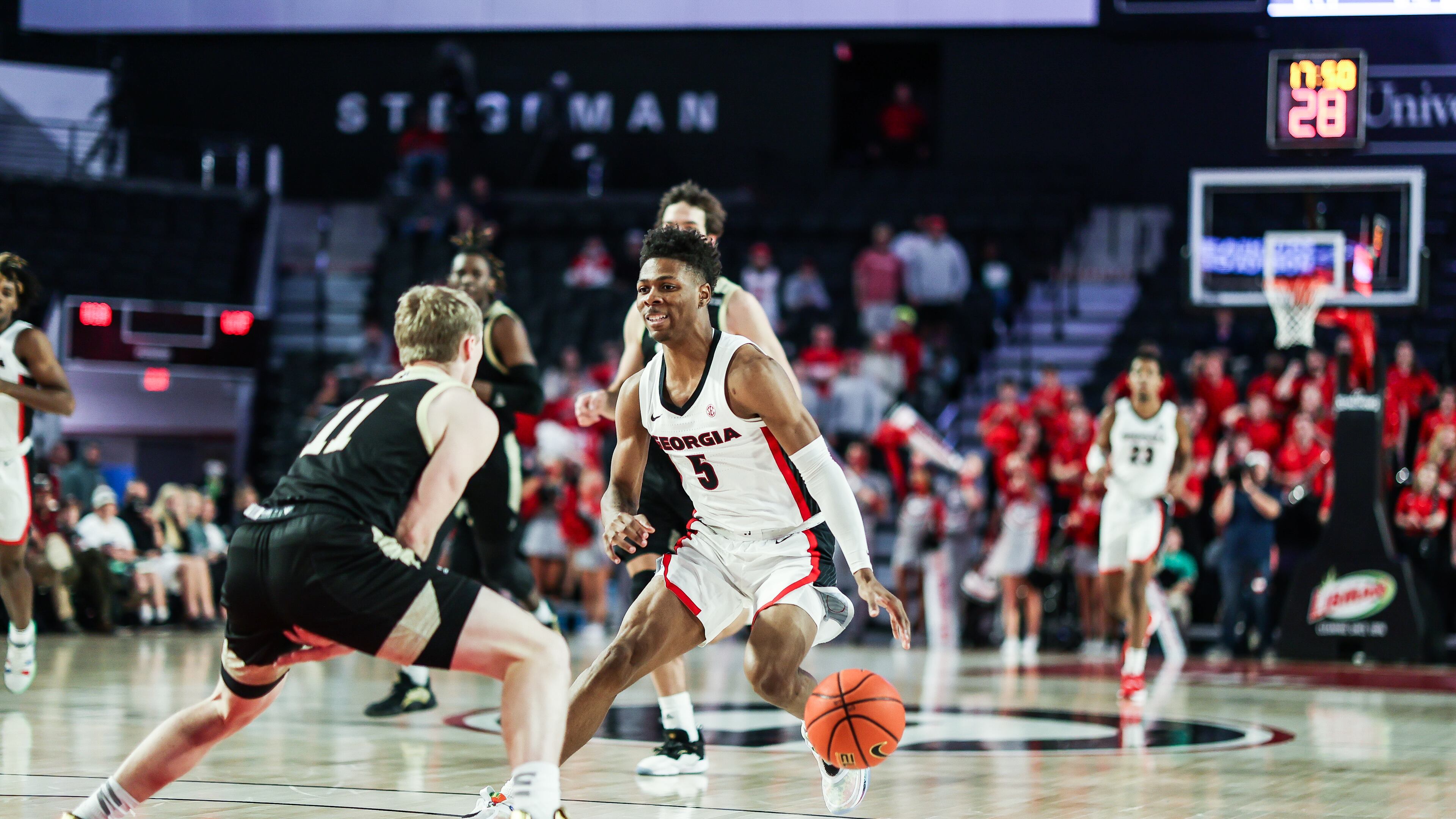 Georgia basketball player Christian Wright (5) during a game against Wofford at Stegeman Coliseum in Athens, Ga., on Sunday, Nov. 28, 2021. (Photo by Mackenzie Miles)
