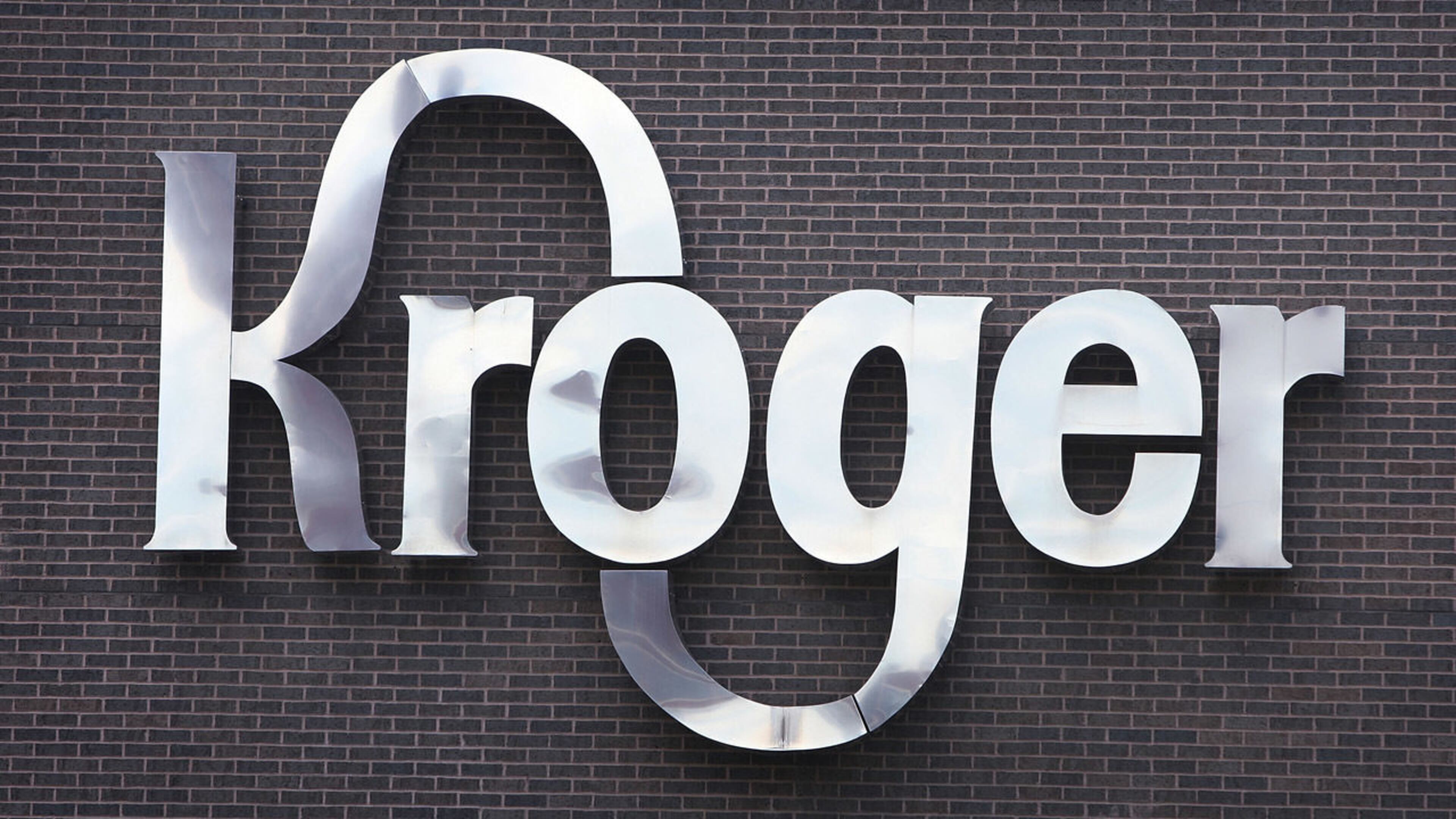 FILE PHOTO: The Food and Drug Administration is warning consumers in 16 states not to eat certain yellowfin tuna steaks purchased from Krogers.