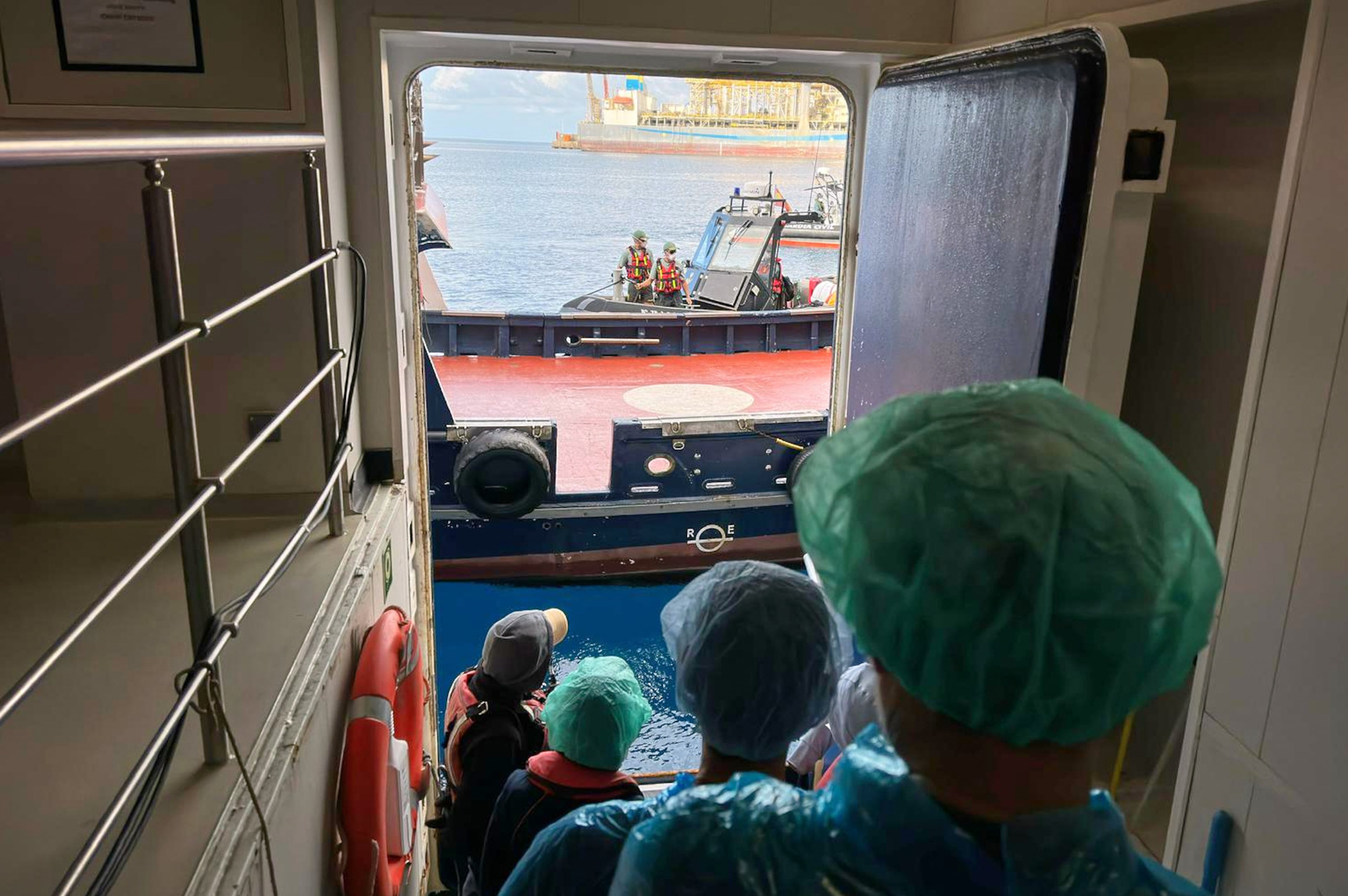 APTOPIX Spain Hantavirus Ship